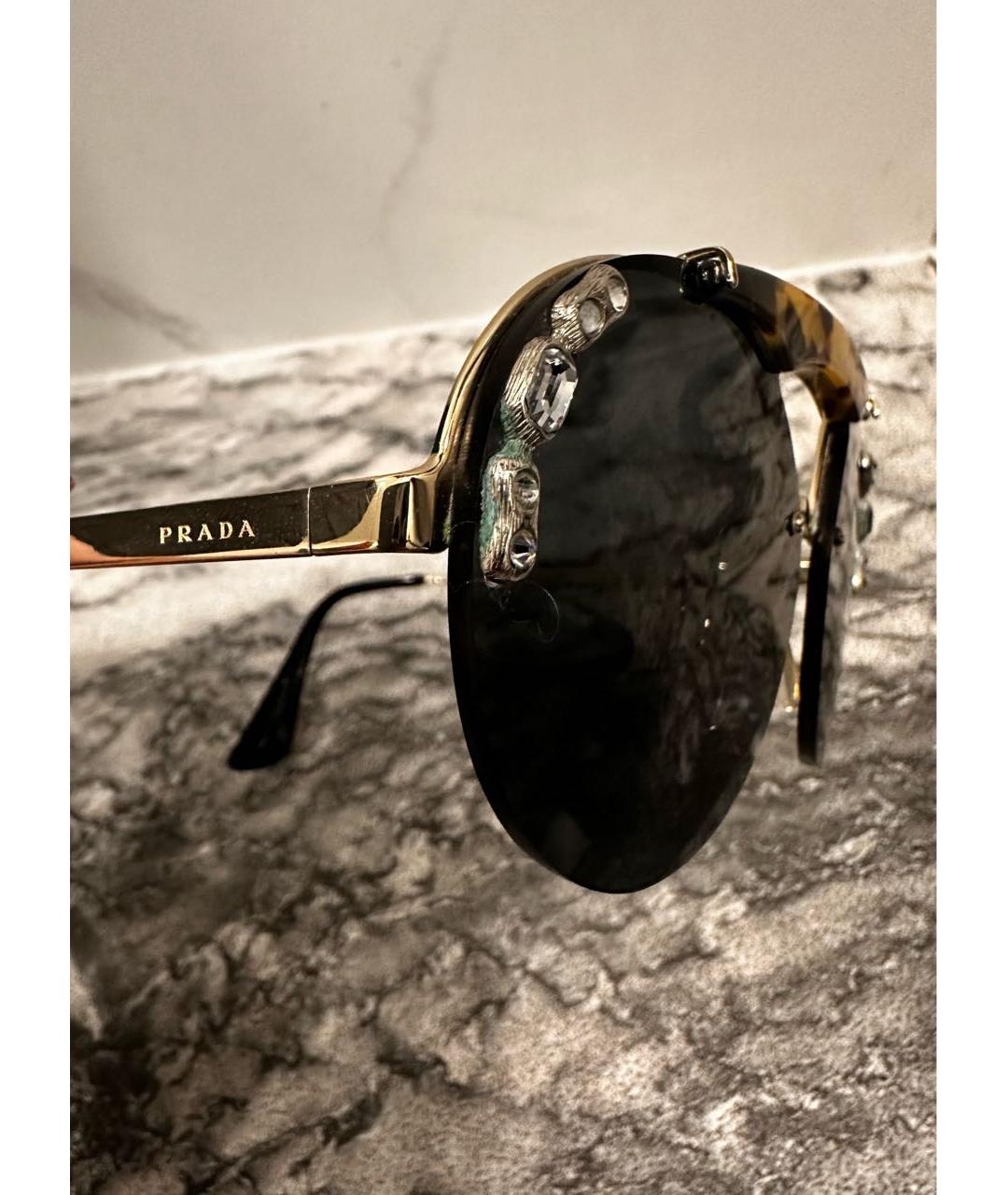 PRADA Черные пластиковые солнцезащитные очки, фото 3