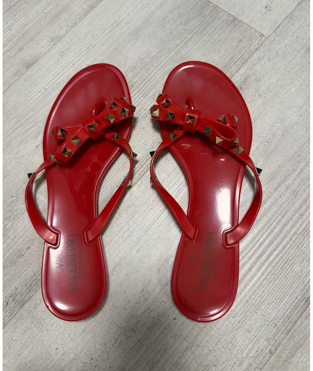 VALENTINO Красные резиновые шлепанцы, фото 3