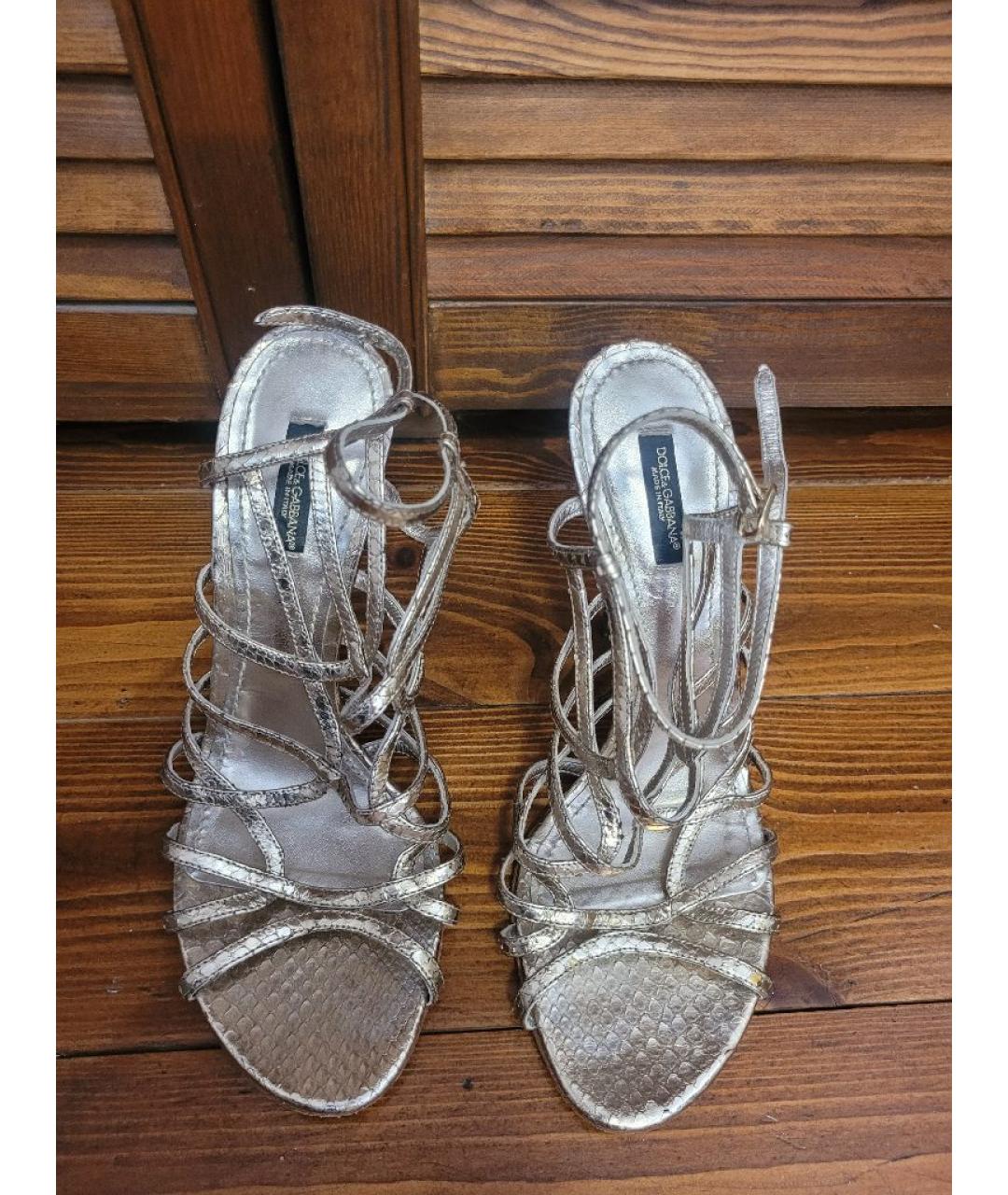 DOLCE&GABBANA Золотые кожаные босоножки, фото 2