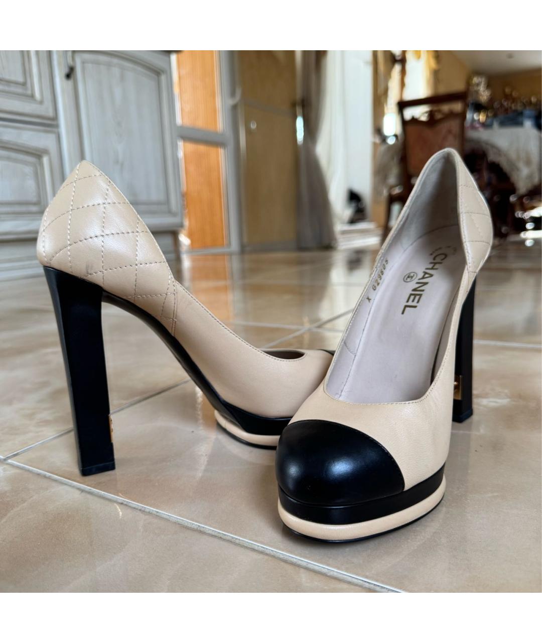 CHANEL Бежевые кожаные туфли, фото 3