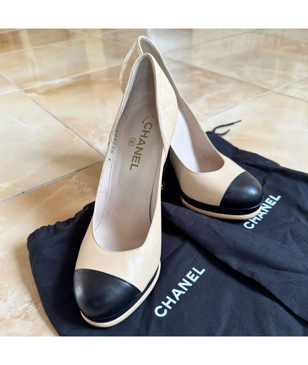 CHANEL Бежевые кожаные туфли, фото 2