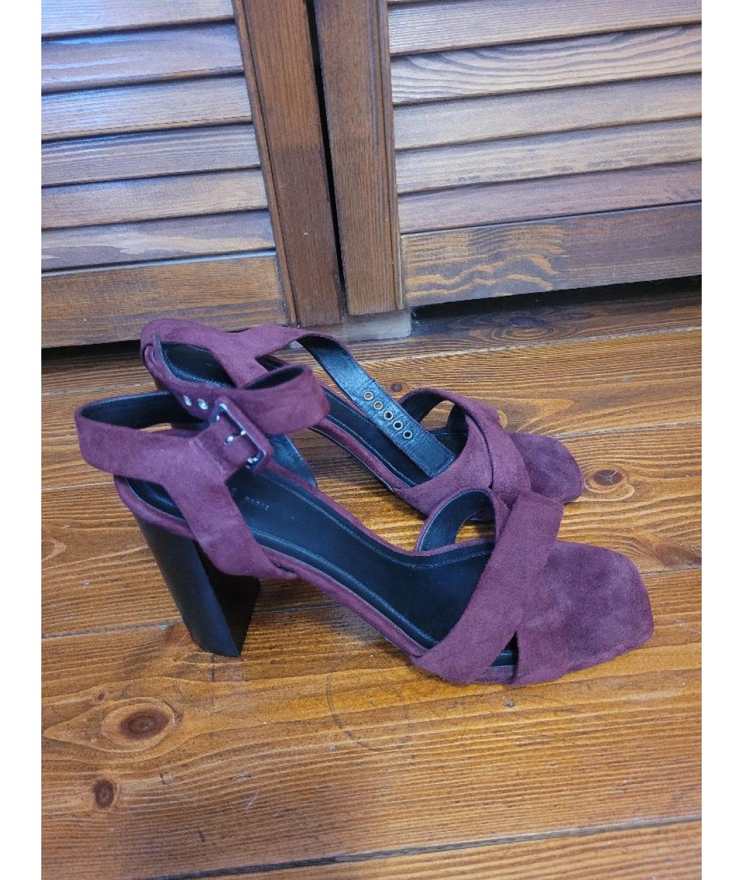 CELINE Бордовые замшевые босоножки, фото 7