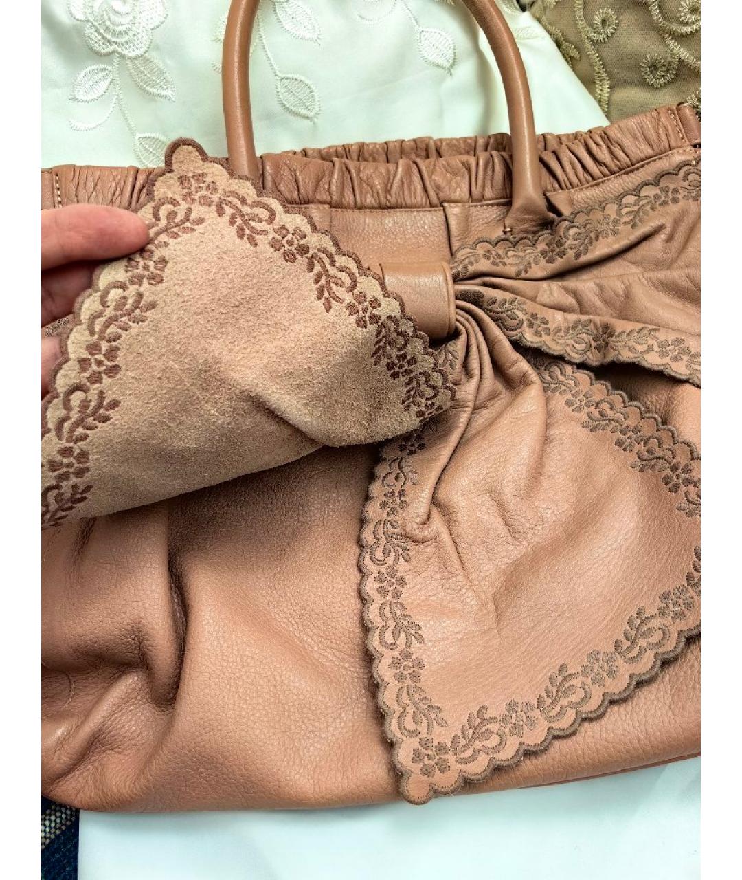 RED VALENTINO Бежевая кожаная сумка через плечо, фото 5