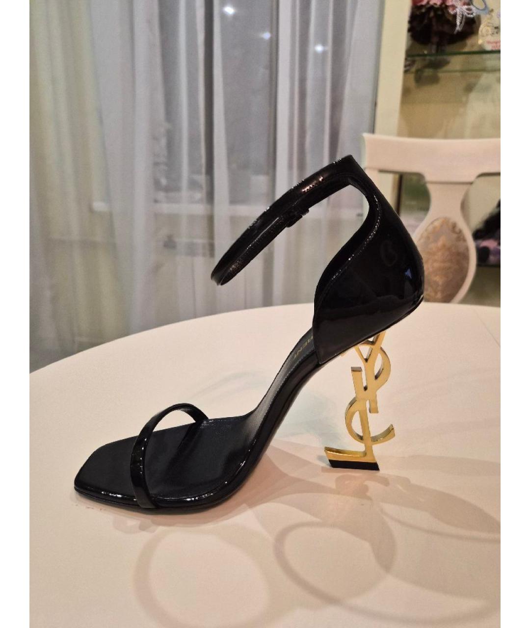 SAINT LAURENT Черные босоножки из лакированной кожи, фото 7