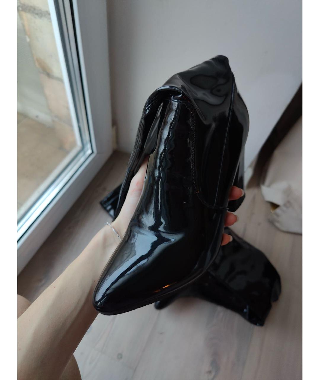 STUART WEITZMAN Черные ботфорты из лакированной кожи, фото 6