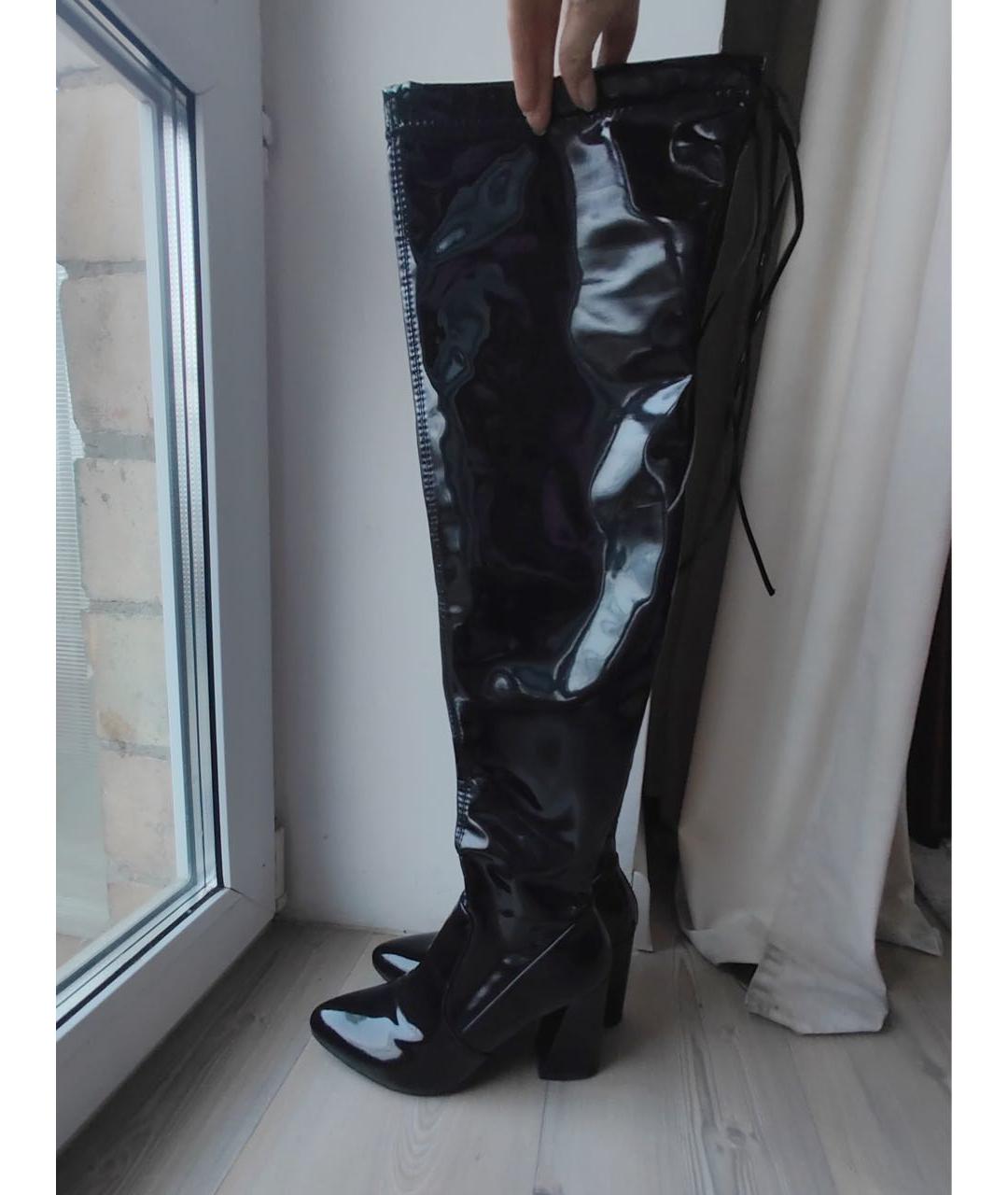 STUART WEITZMAN Черные ботфорты из лакированной кожи, фото 8