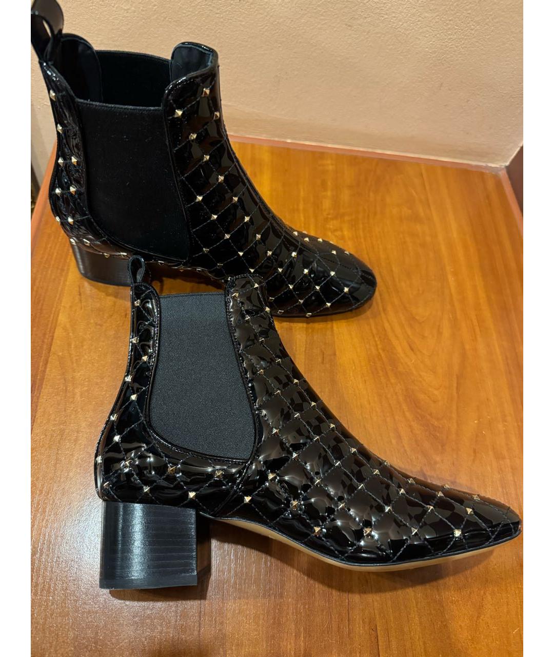 VALENTINO Черные ботильоны из лакированной кожи, фото 5