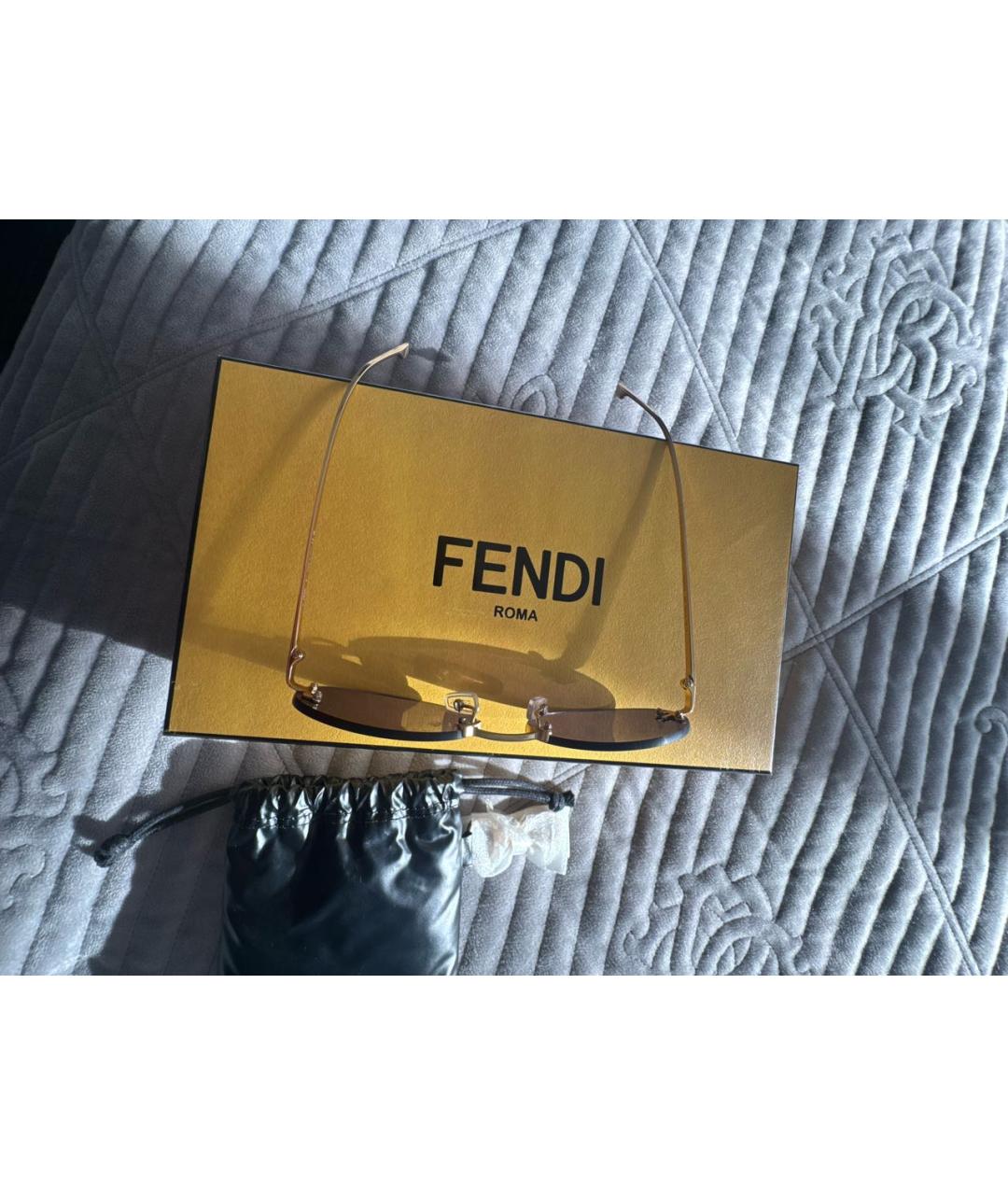 FENDI Золотые металлические солнцезащитные очки, фото 5
