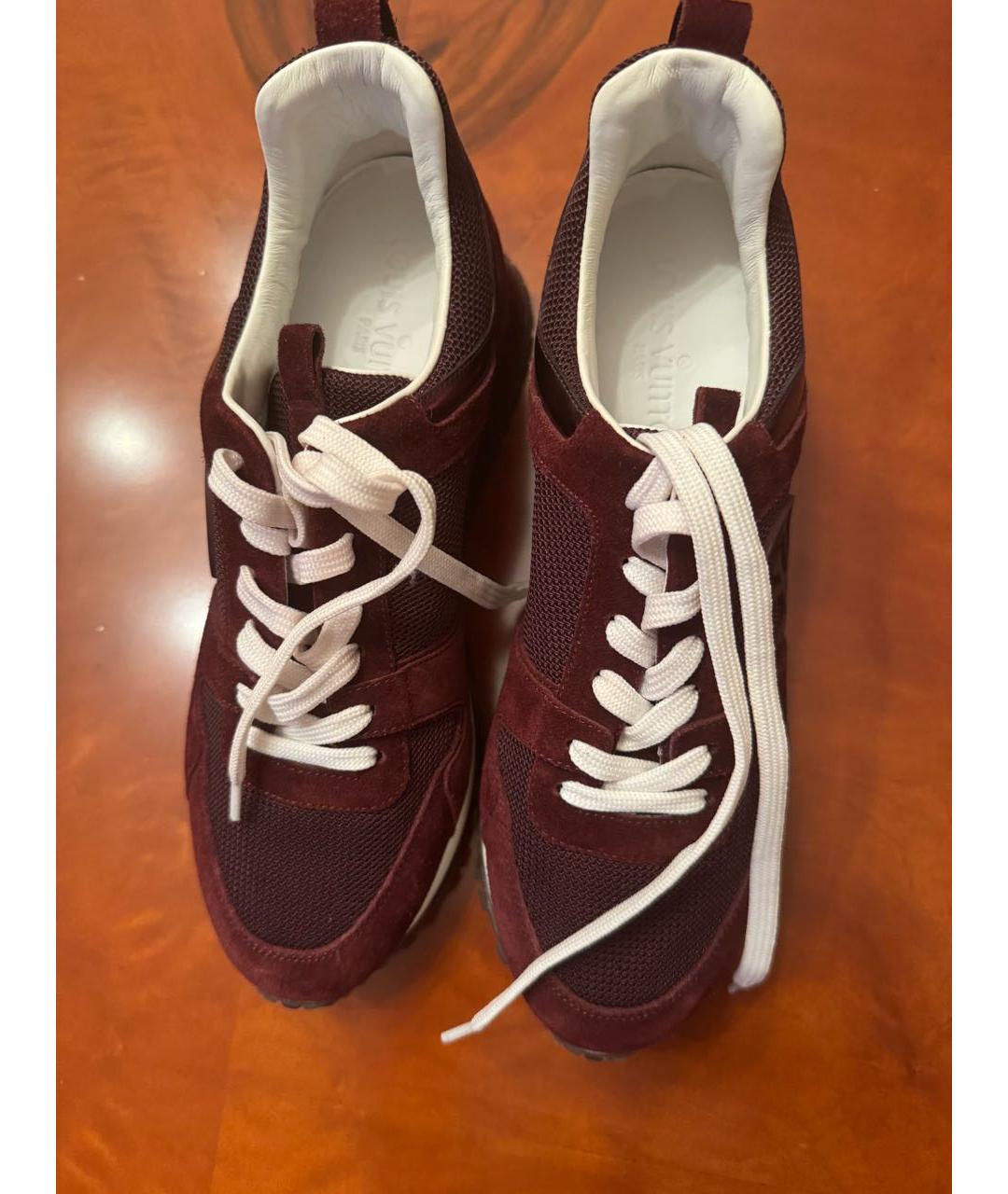 LOUIS VUITTON Бордовые замшевые кроссовки, фото 2