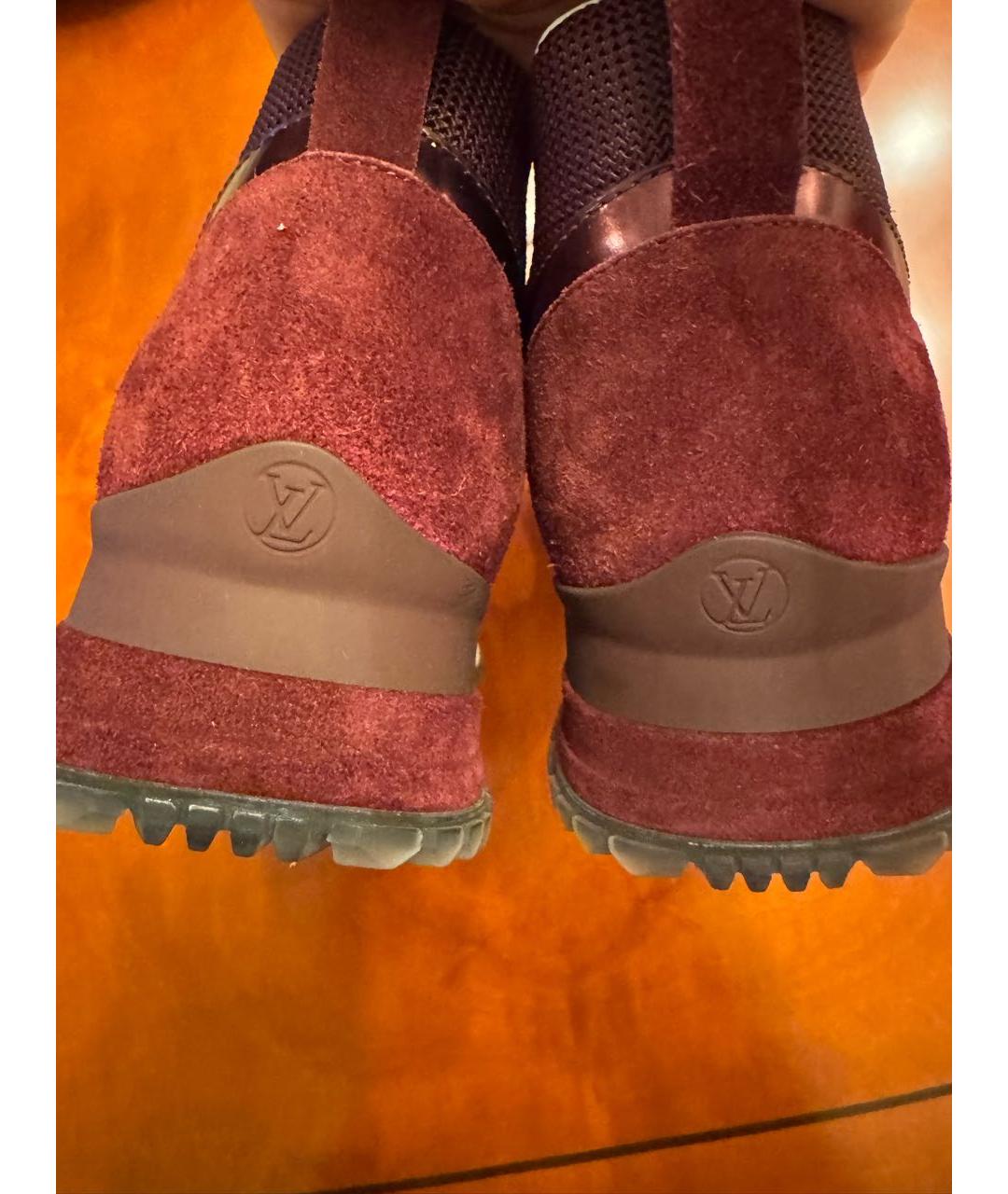 LOUIS VUITTON Бордовые замшевые кроссовки, фото 3