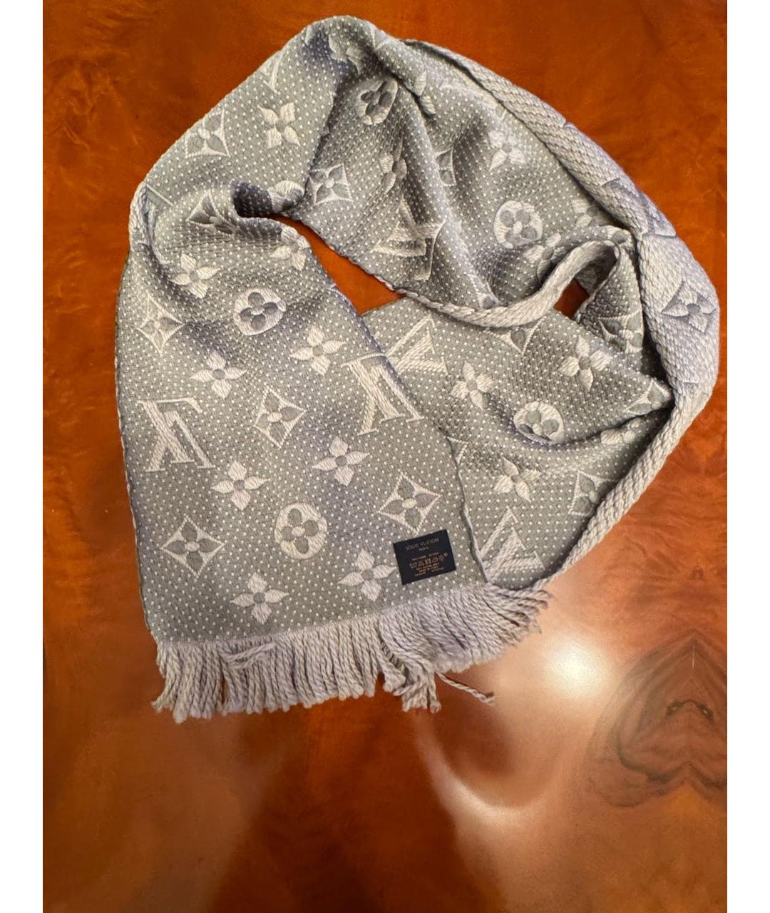 LOUIS VUITTON Серый шерстяной шарф, фото 2