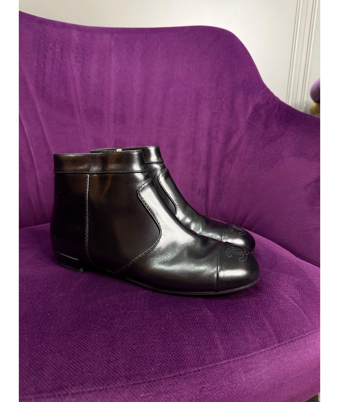 CHANEL Черные кожаные ботильоны, фото 2