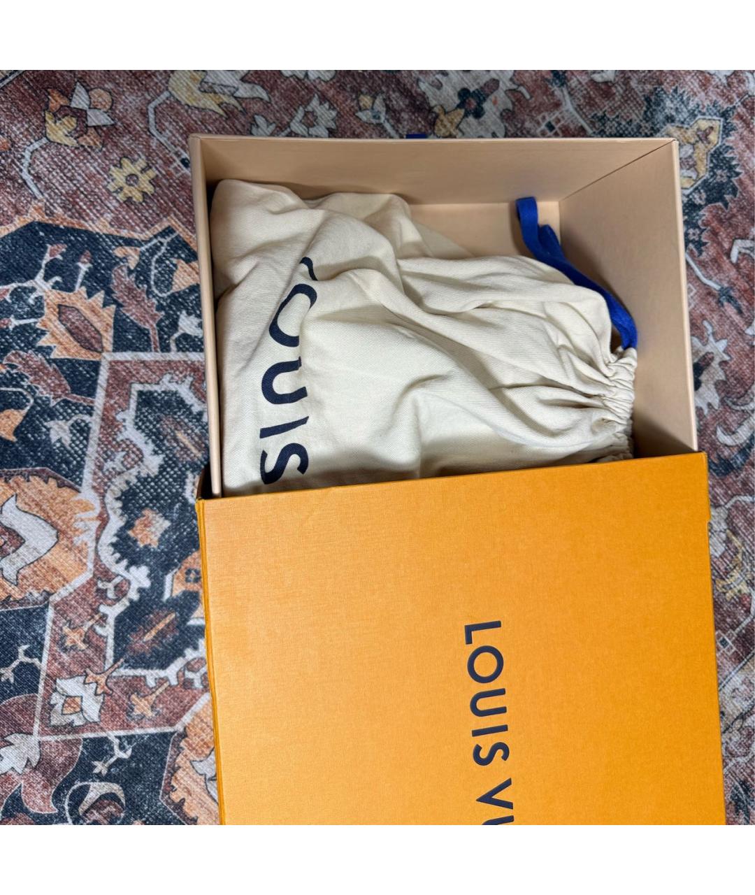 LOUIS VUITTON Розовая кожаная сумка с короткими ручками, фото 5