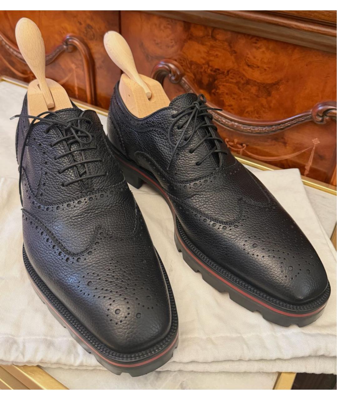 CHRISTIAN LOUBOUTIN Черные кожаные туфли, фото 2