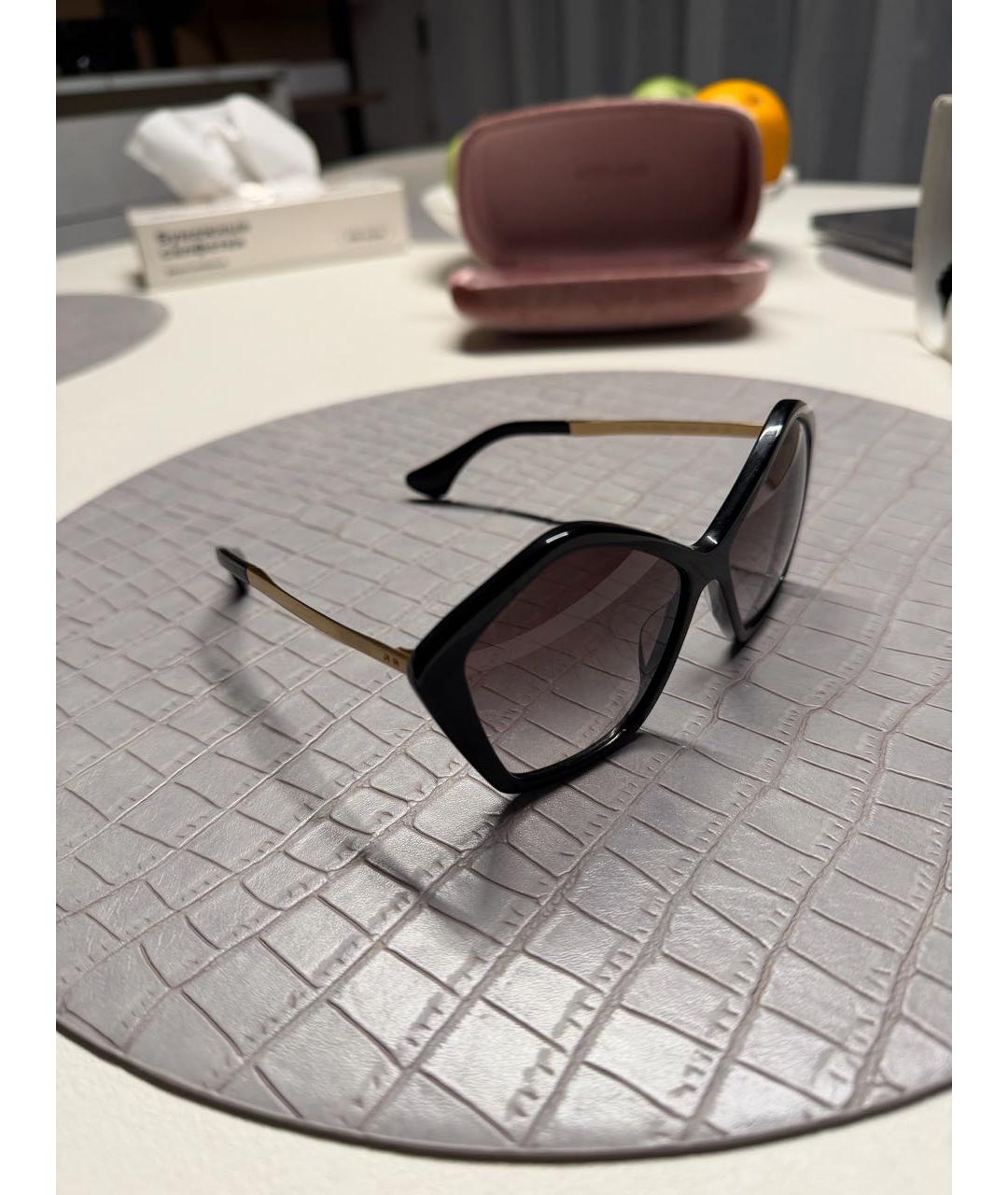 MIU MIU Черные пластиковые солнцезащитные очки, фото 2