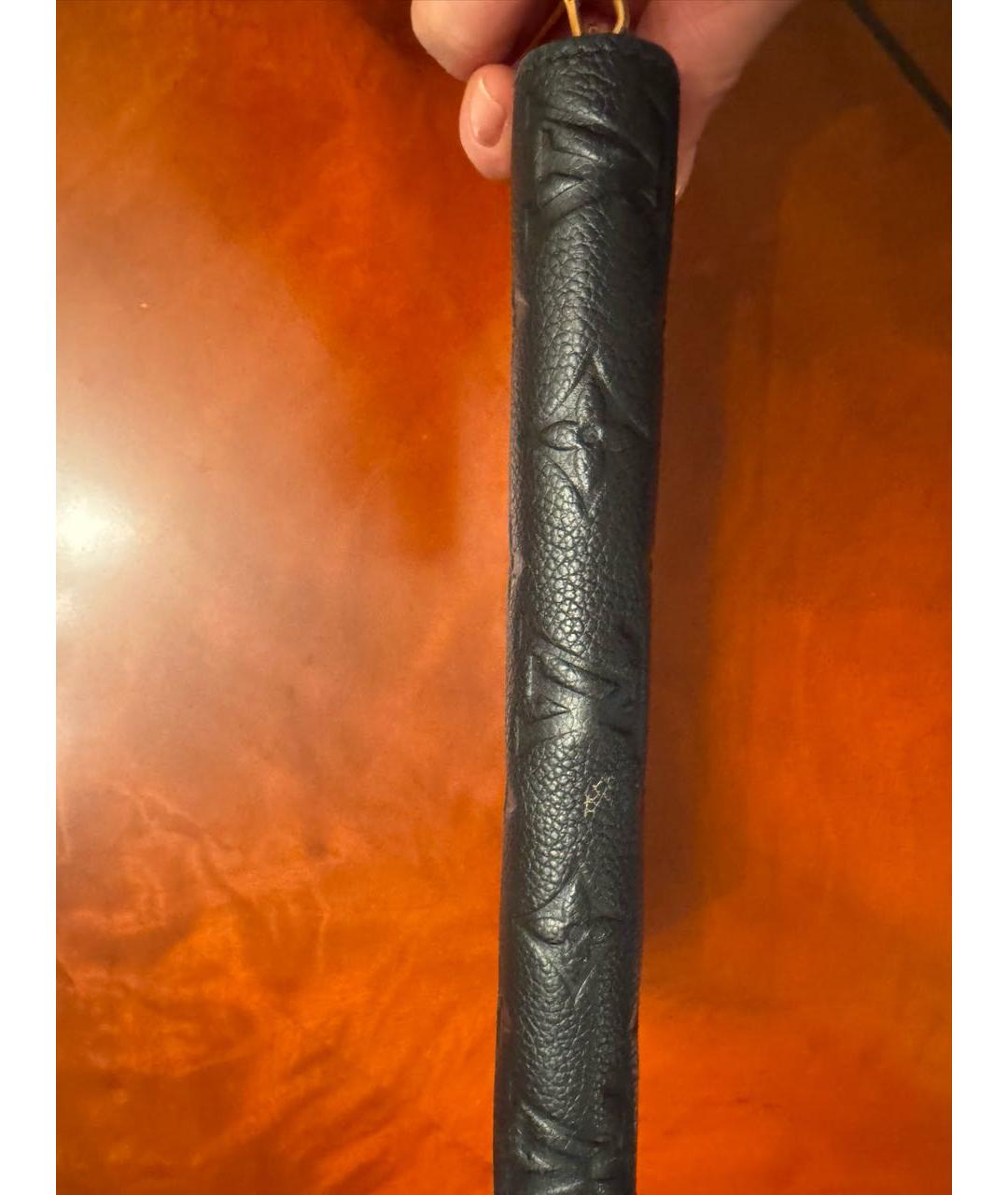 LOUIS VUITTON Черный кожаный кошелек, фото 3