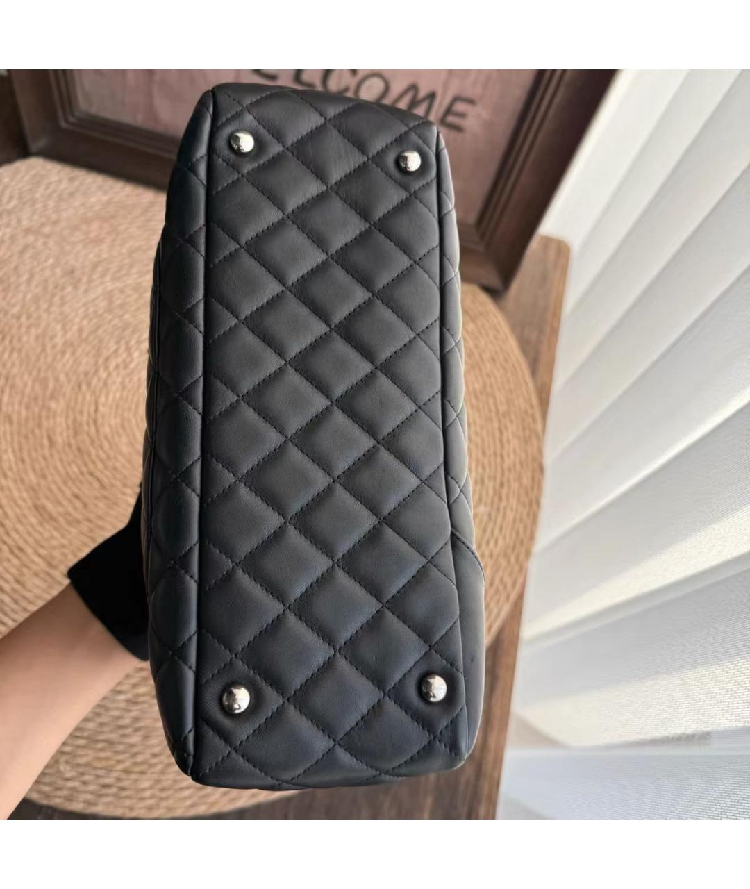 CHANEL Черная кожаная сумка через плечо, фото 7