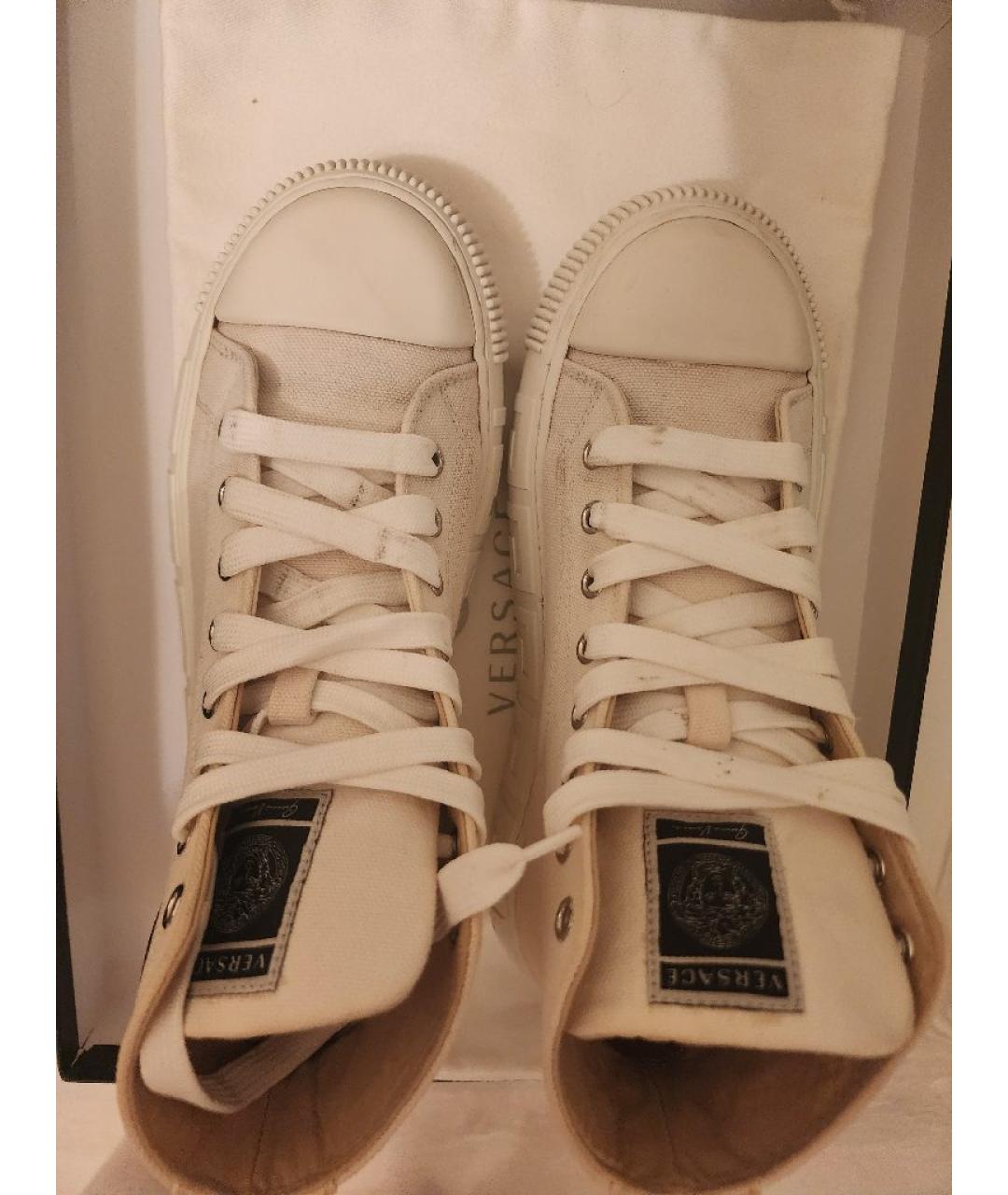 VERSACE Белые текстильные кеды, фото 3