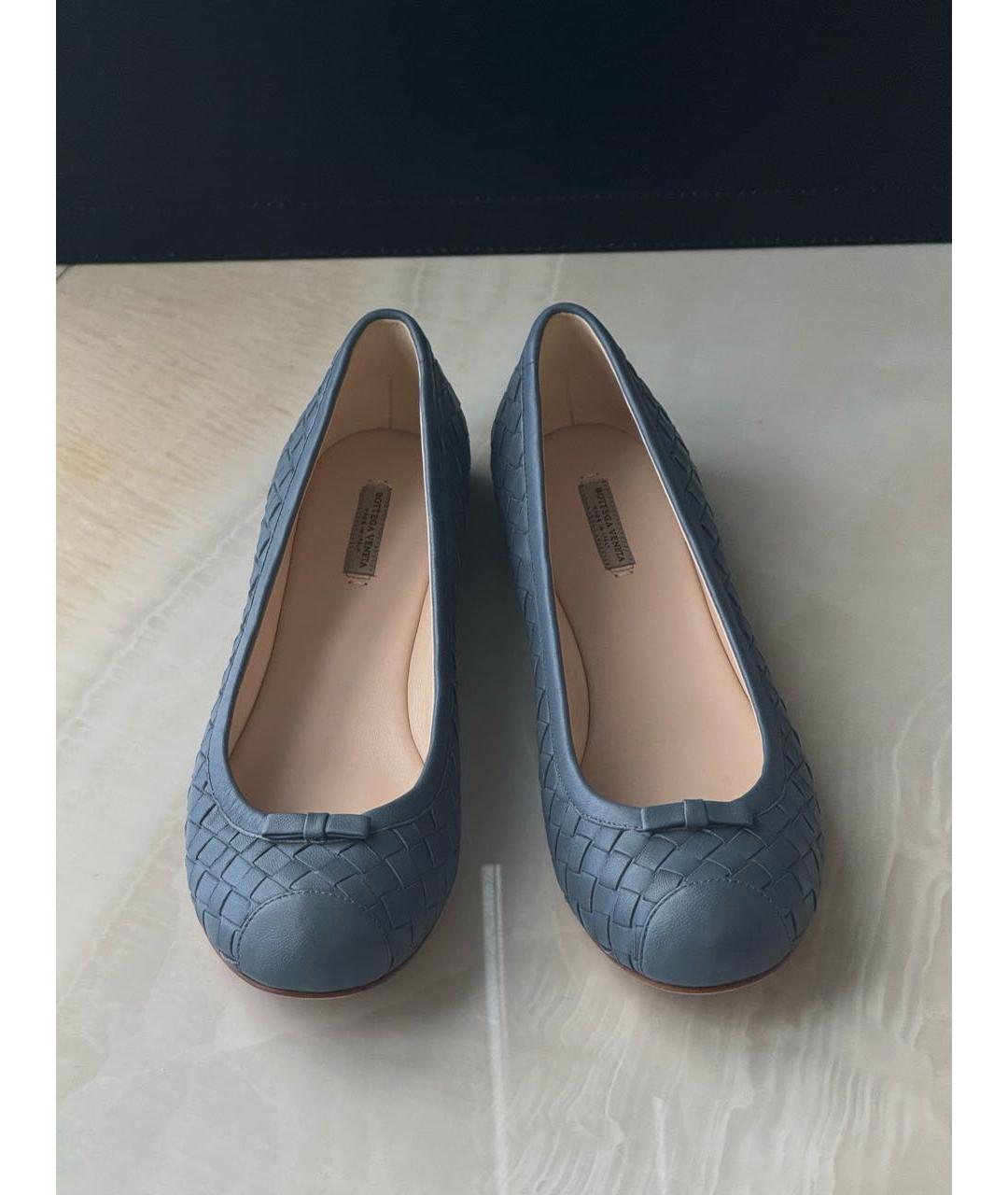 BOTTEGA VENETA Синие кожаные балетки, фото 2