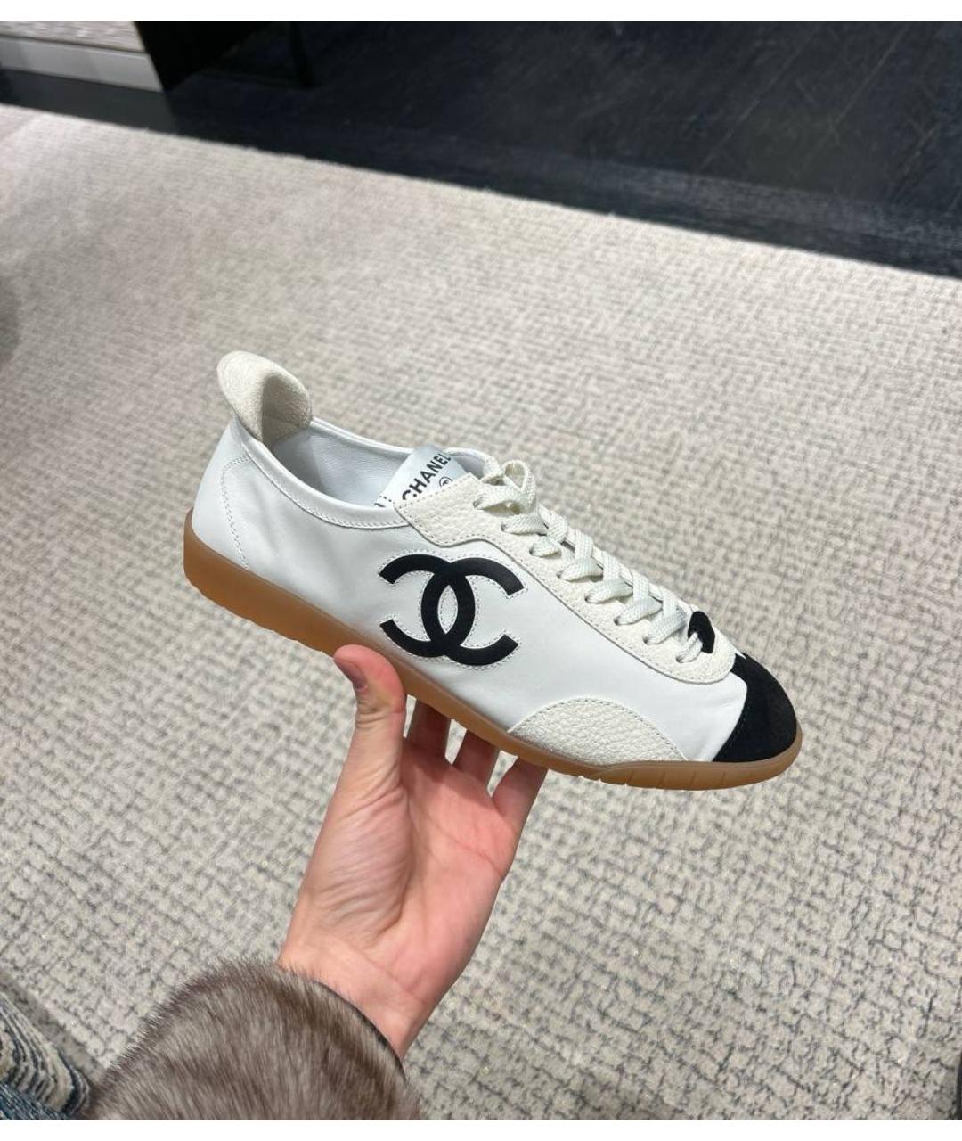 CHANEL Белые кожаные кеды, фото 2