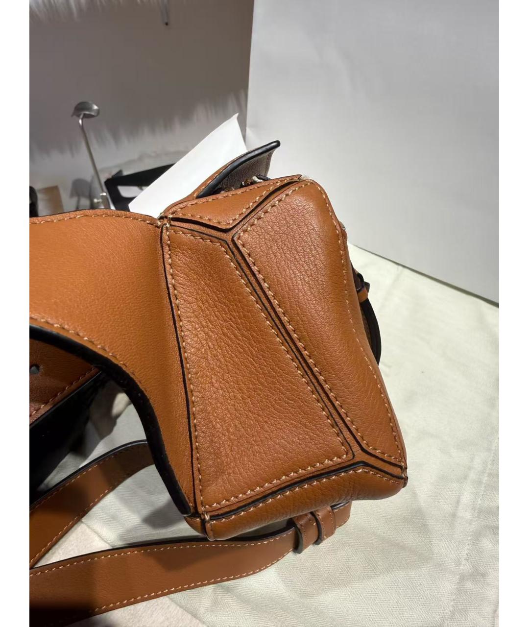LOEWE Коричневая кожаная сумка с короткими ручками, фото 4