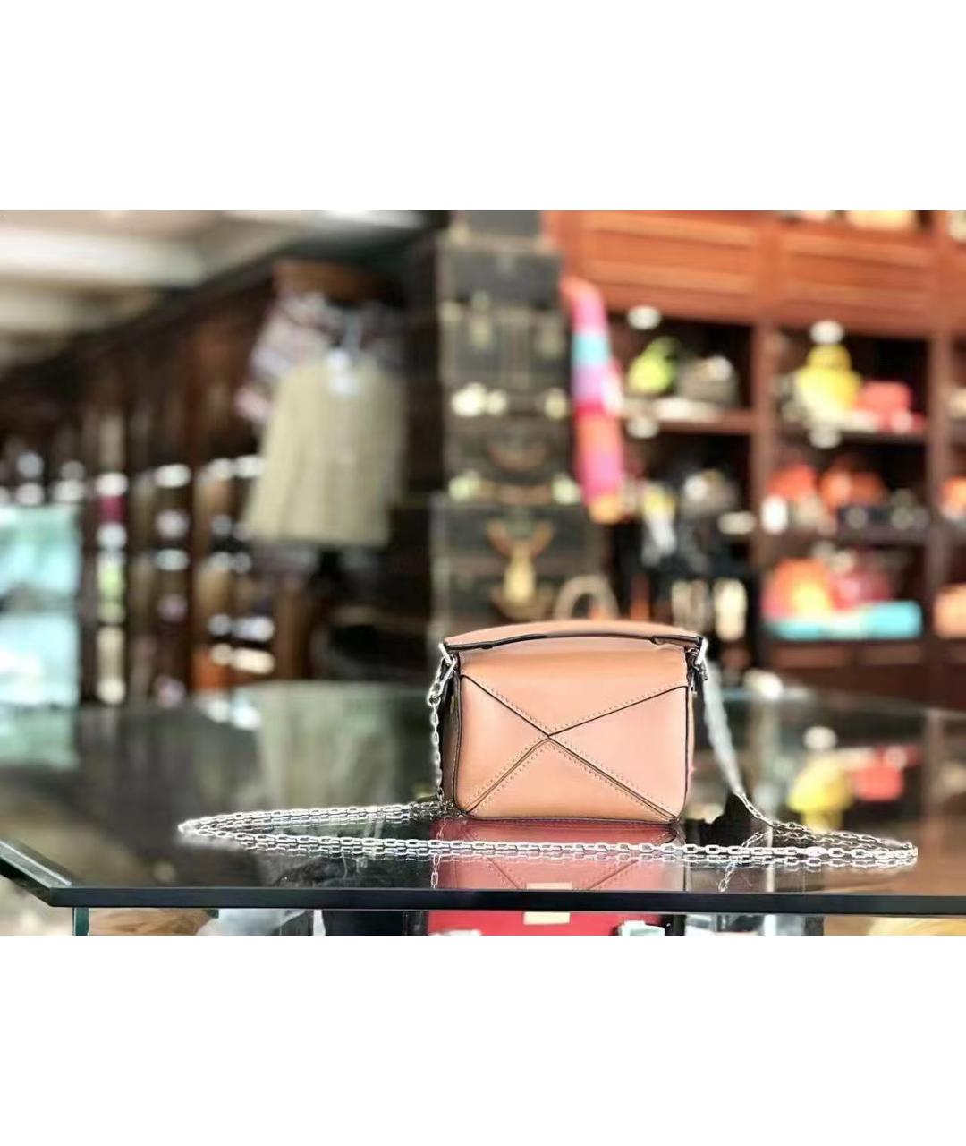 LOEWE Бежевая кожаная сумка с короткими ручками, фото 7