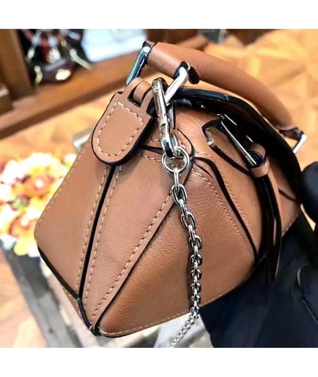 LOEWE Бежевая кожаная сумка с короткими ручками, фото 4