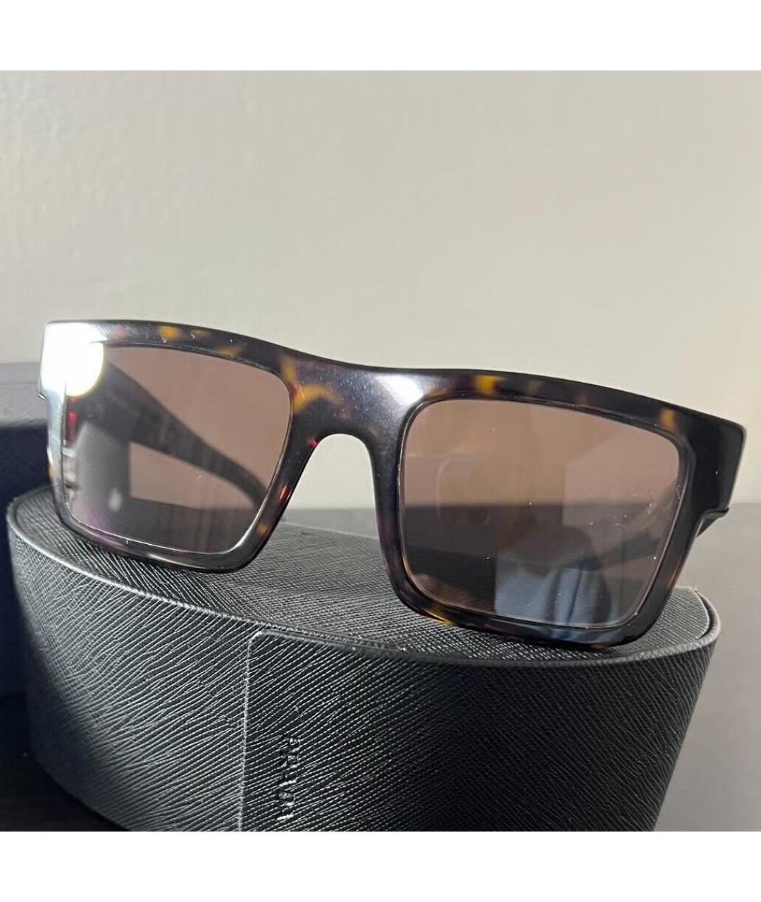 PRADA Коричневые пластиковые солнцезащитные очки, фото 2