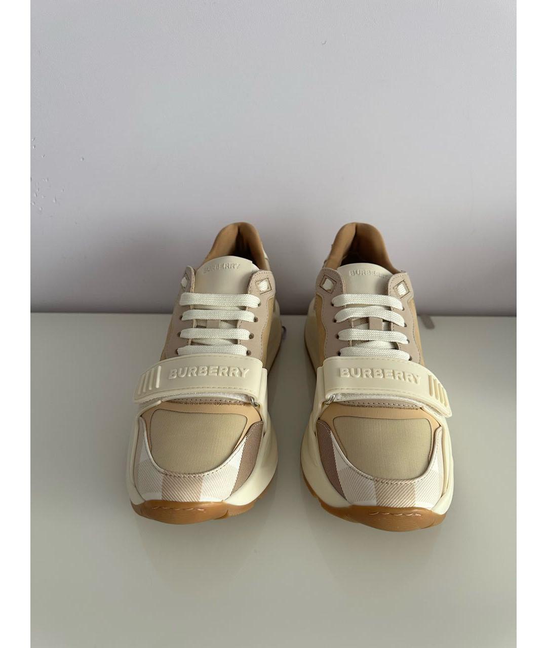 BURBERRY Бежевые кожаные кроссовки, фото 5