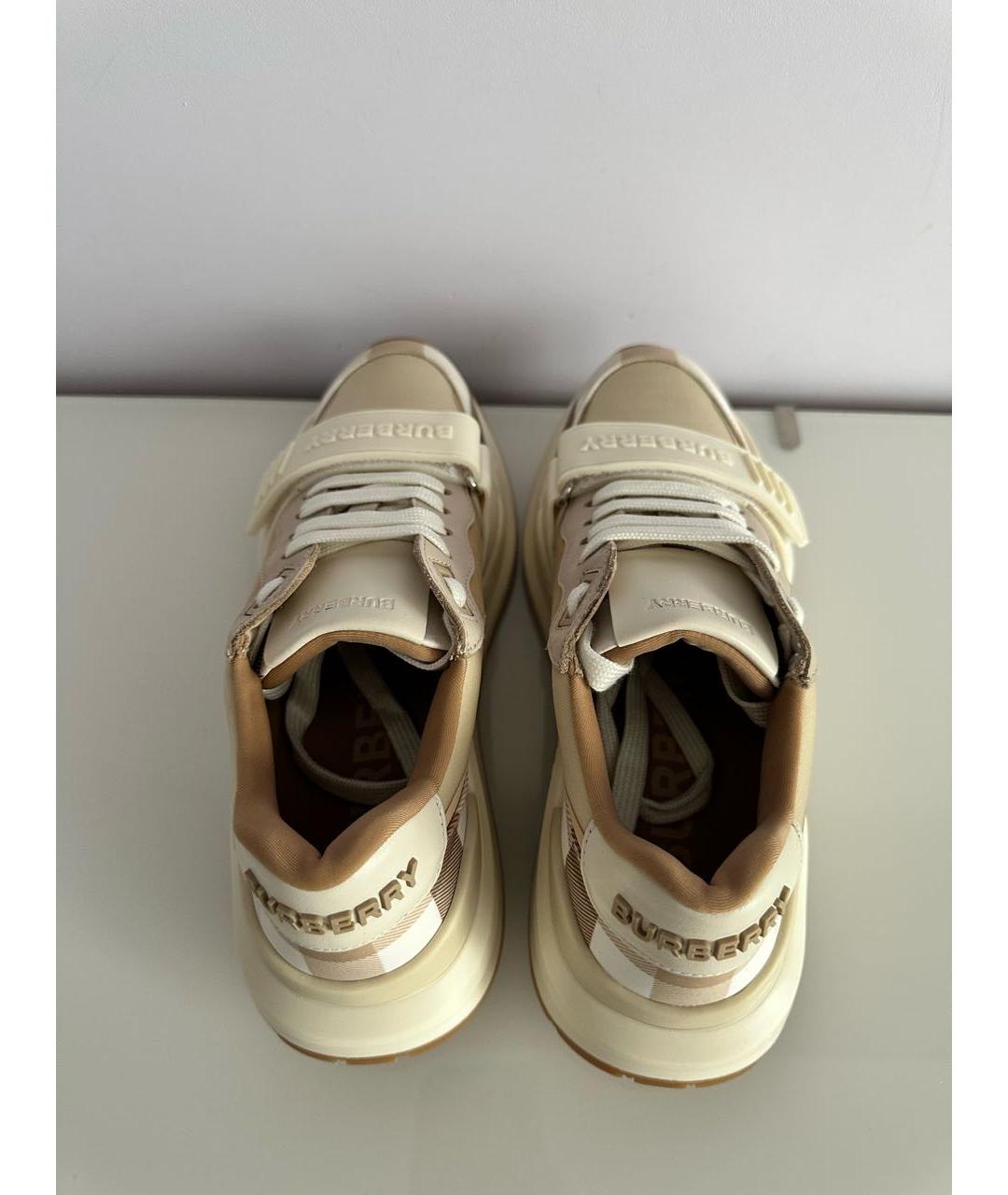 BURBERRY Бежевые кожаные кроссовки, фото 3
