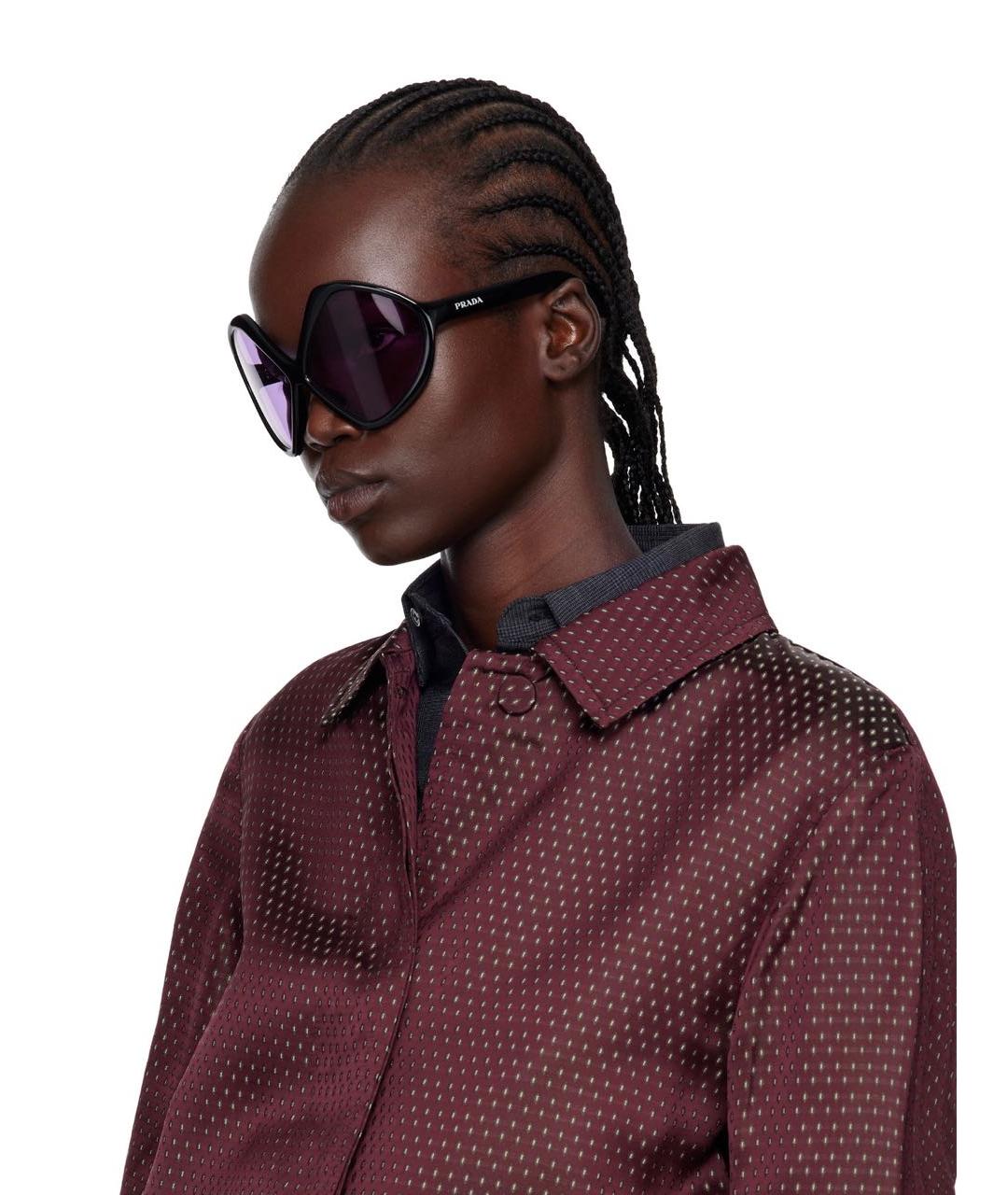 PRADA Черные пластиковые солнцезащитные очки, фото 2