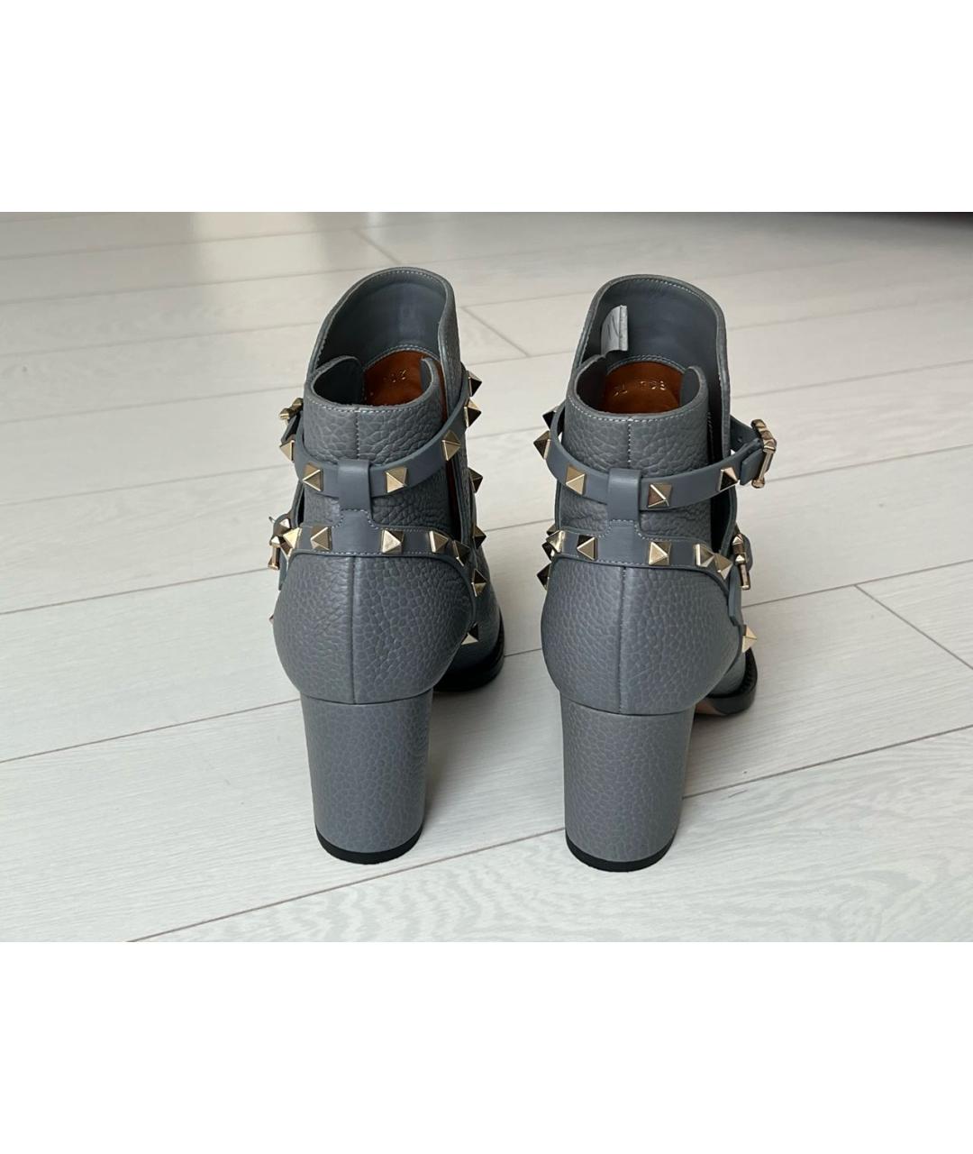 VALENTINO Серые кожаные ботильоны, фото 4