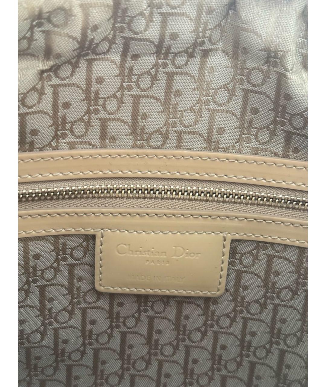 CHRISTIAN DIOR Бежевая сумка тоут из лакированной кожи, фото 7