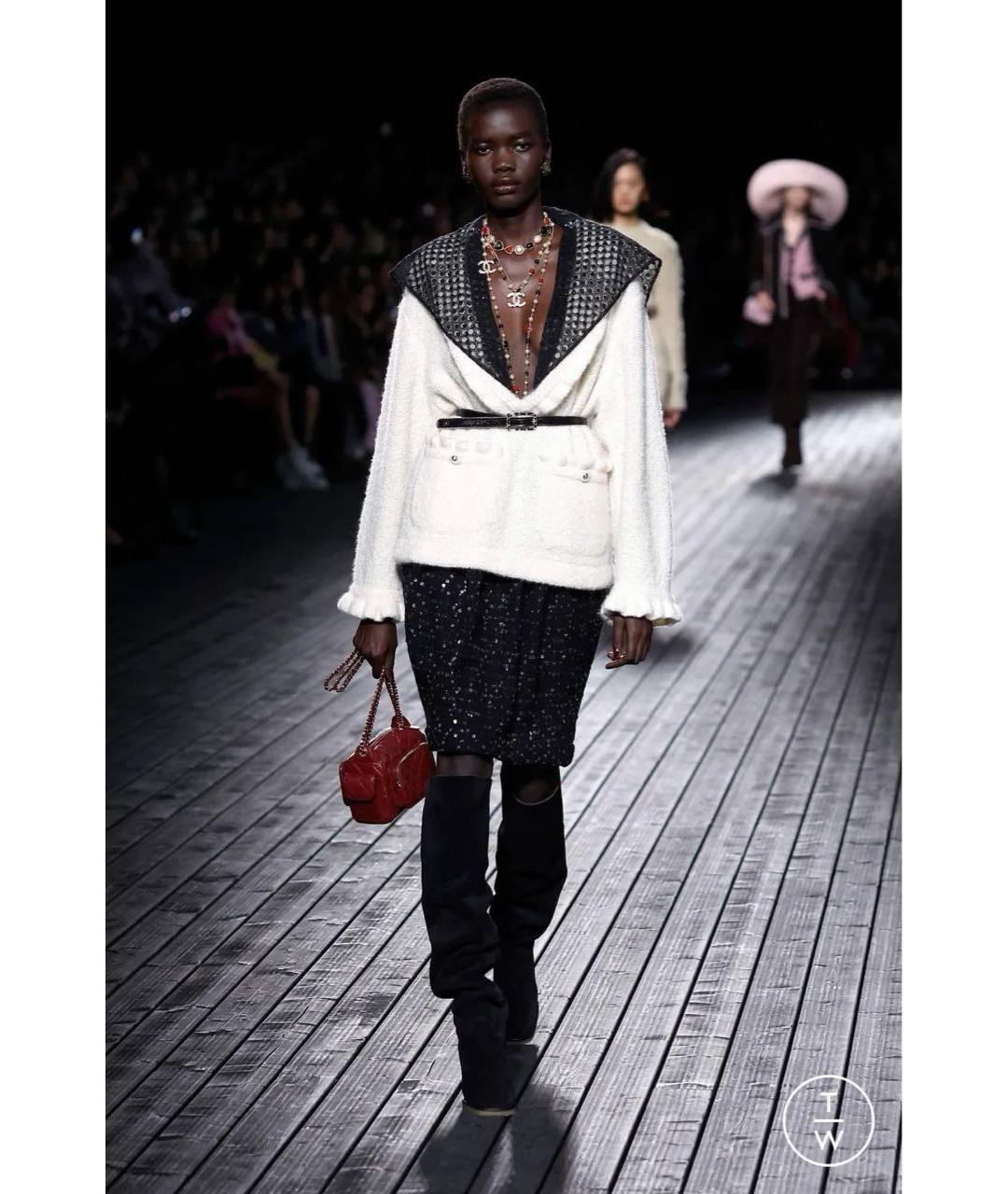 CHANEL Черные замшевые ботфорты, фото 5