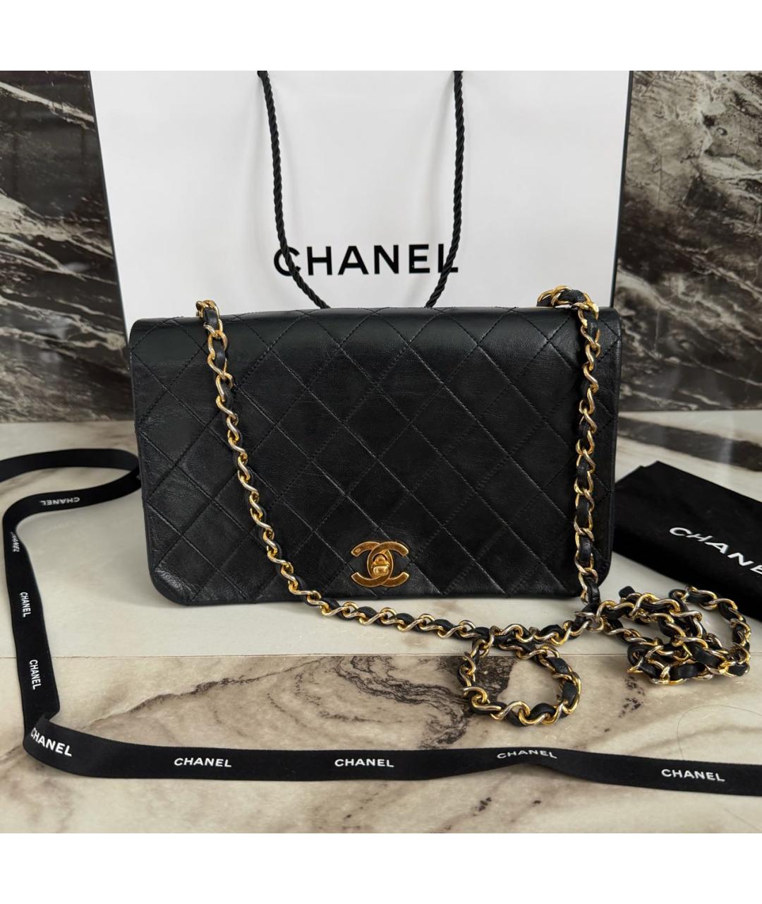 CHANEL Черная кожаная сумка через плечо, фото 2