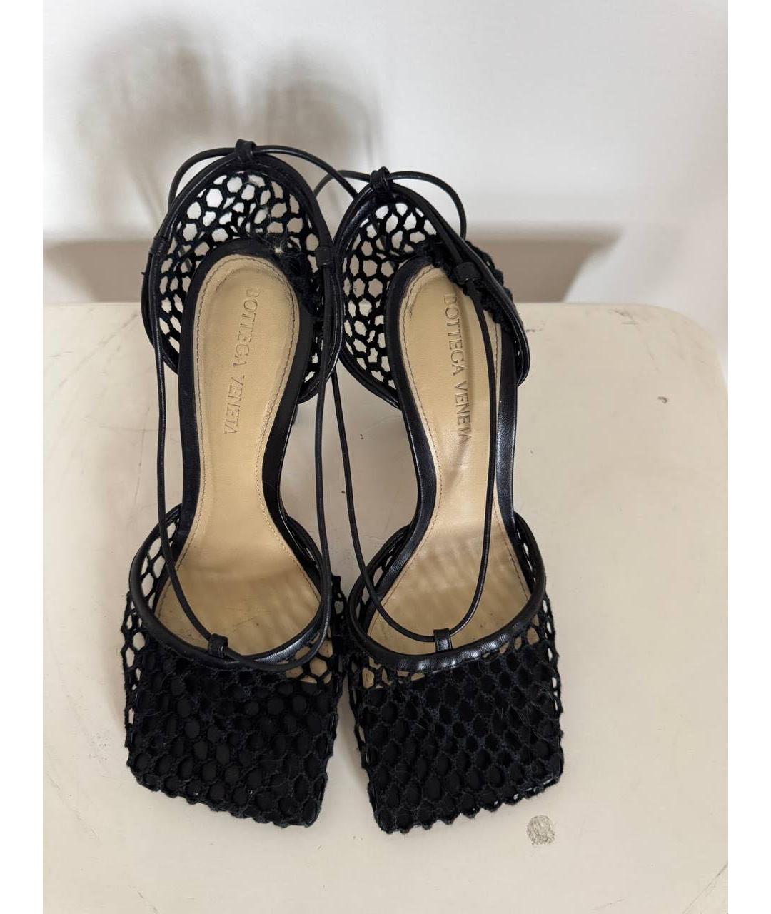 BOTTEGA VENETA Черные кожаные босоножки, фото 3