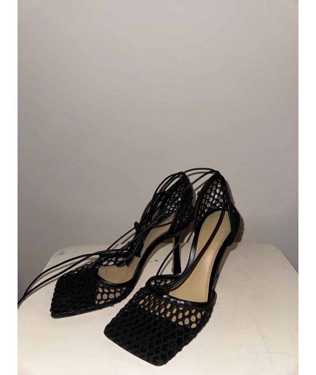 BOTTEGA VENETA Черные кожаные босоножки, фото 2