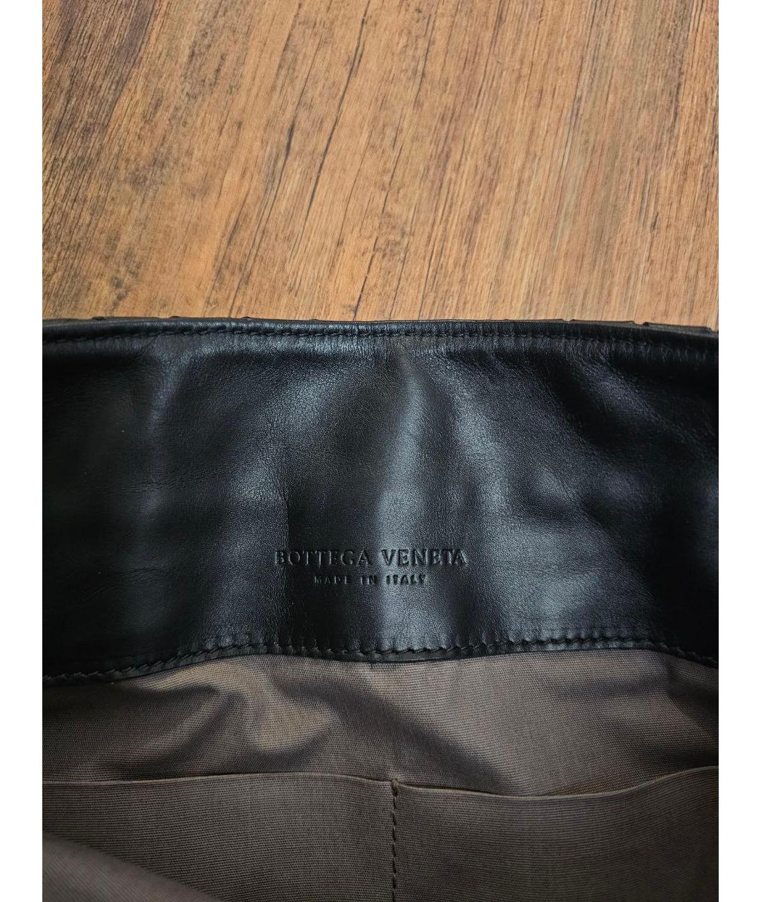 BOTTEGA VENETA Черная кожаная сумка на плечо, фото 6