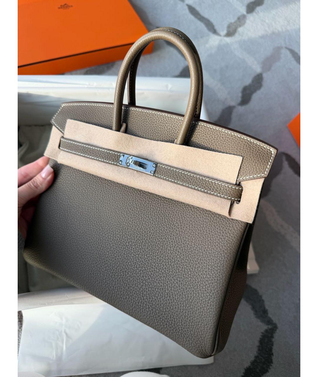 HERMES Серая кожаная сумка с короткими ручками, фото 3