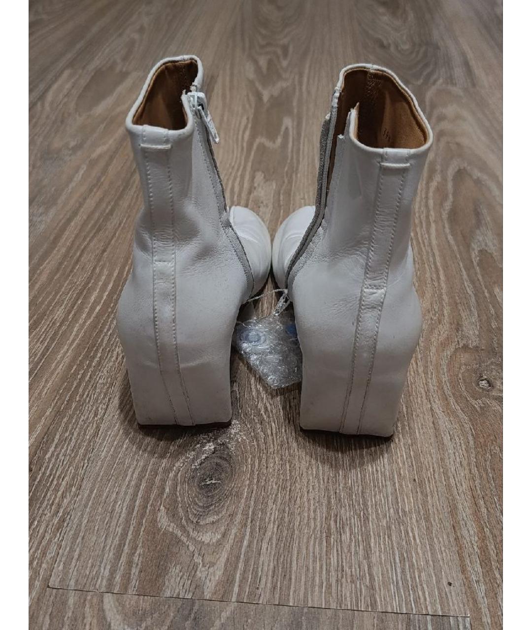MAISON MARGIELA Белые кожаные ботильоны, фото 4