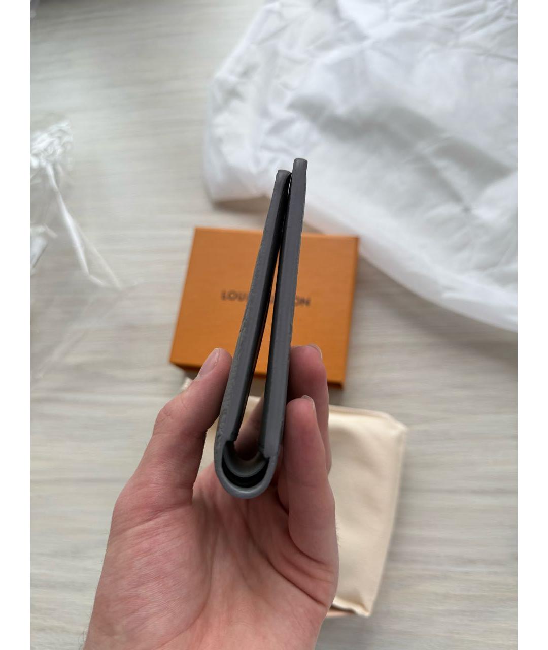 LOUIS VUITTON Серый кошелек, фото 4