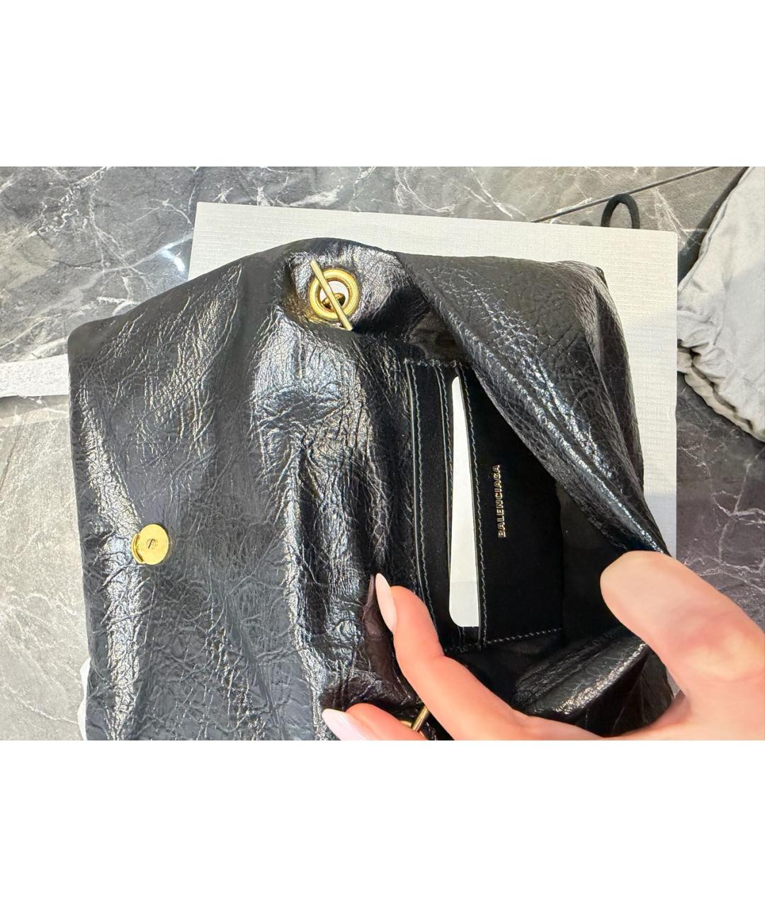 BALENCIAGA Черная кожаная сумка через плечо, фото 5