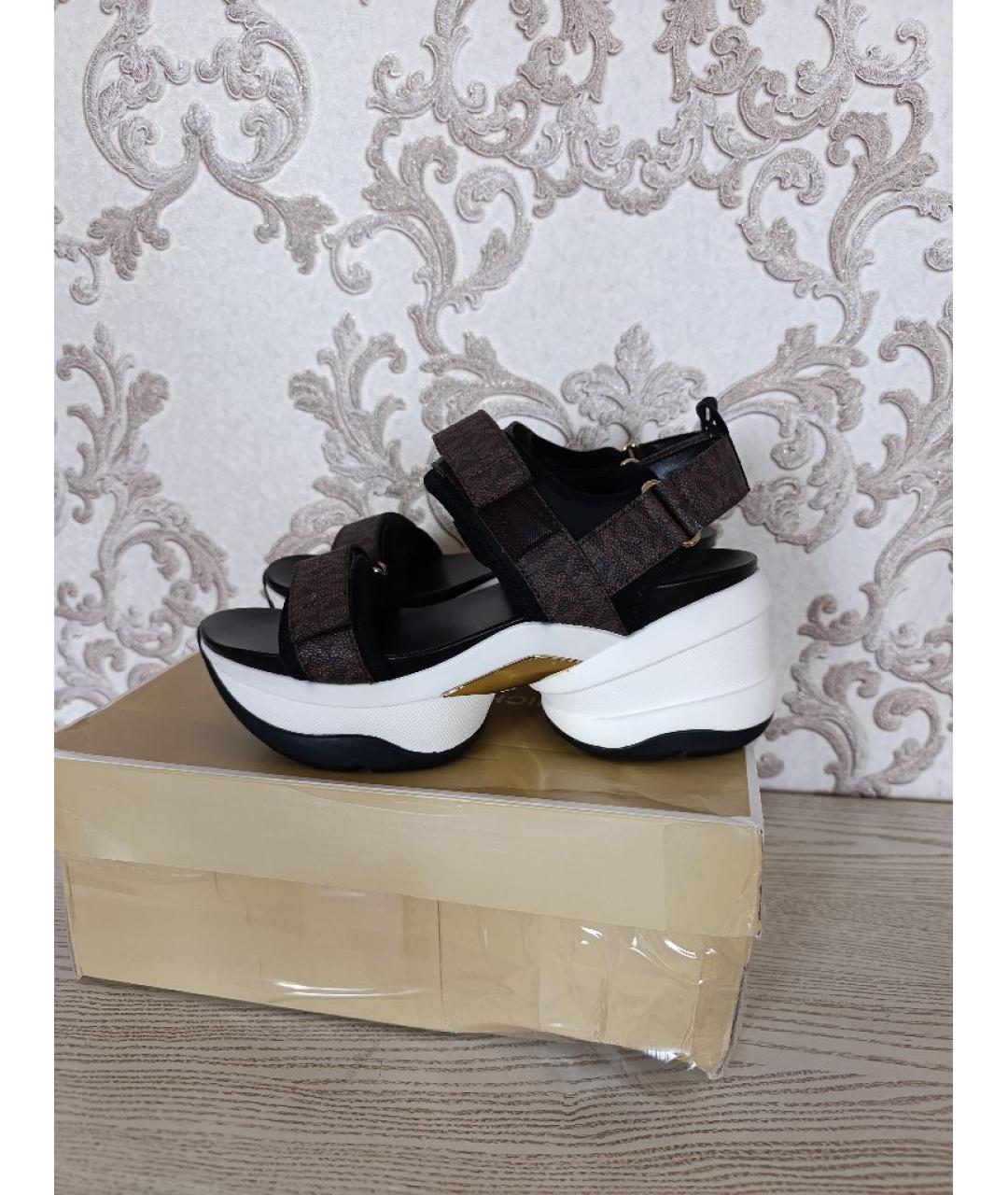 MICHAEL KORS Коричневые сандалии из искусственной кожи, фото 4