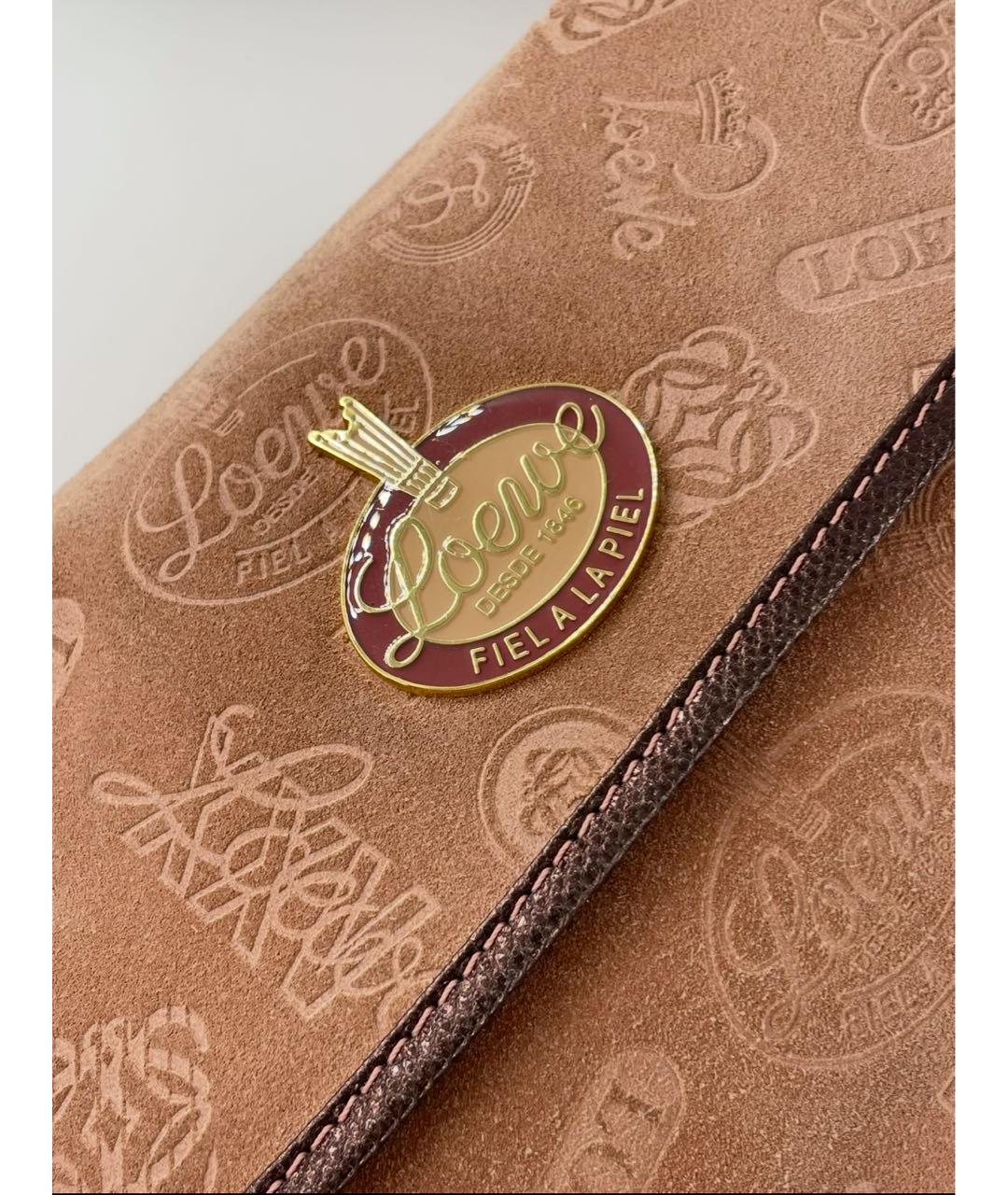 LOEWE Коралловая замшевая сумка с короткими ручками, фото 5