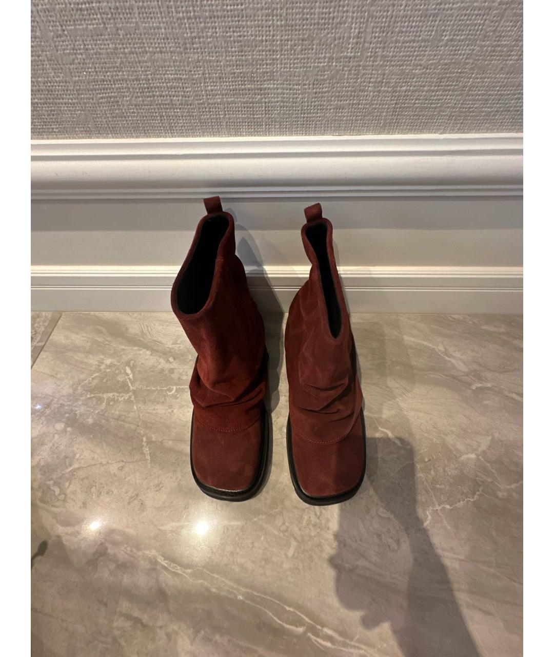 THE ATTICO Бордовые замшевые полусапоги, фото 2