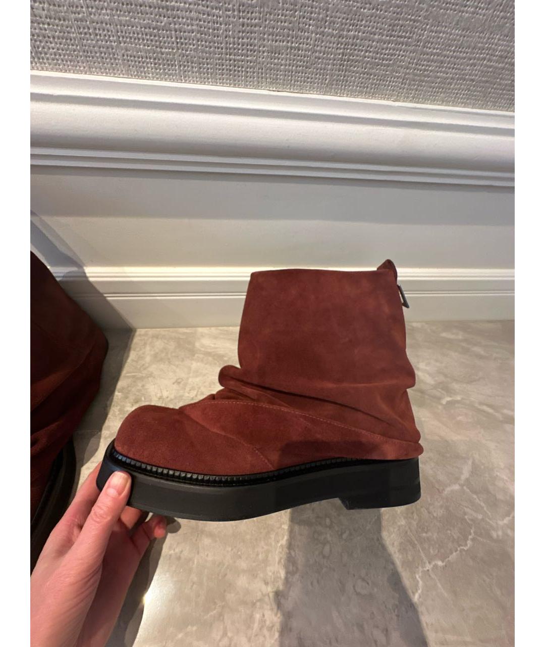 THE ATTICO Бордовые замшевые полусапоги, фото 7
