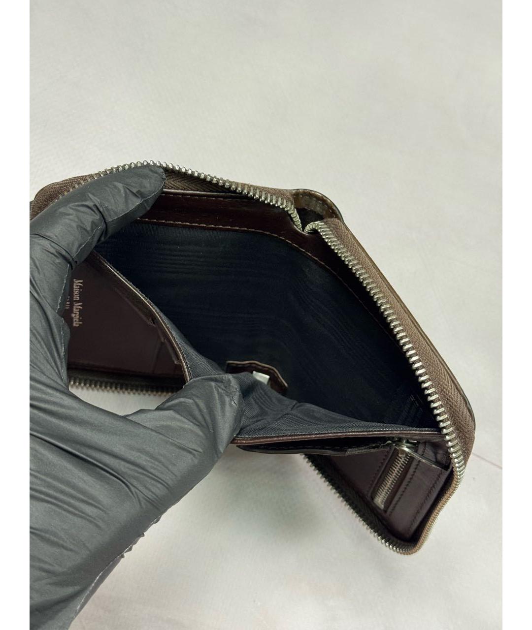 MAISON MARGIELA Коричневый кошелек из лакированной кожи, фото 6