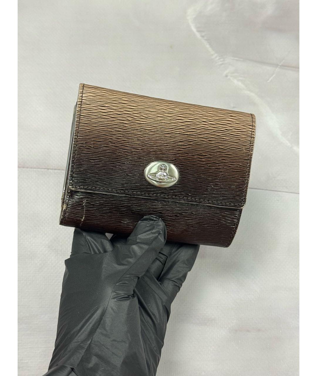 VIVIENNE WESTWOOD Коричневый кожаный кошелек, фото 2