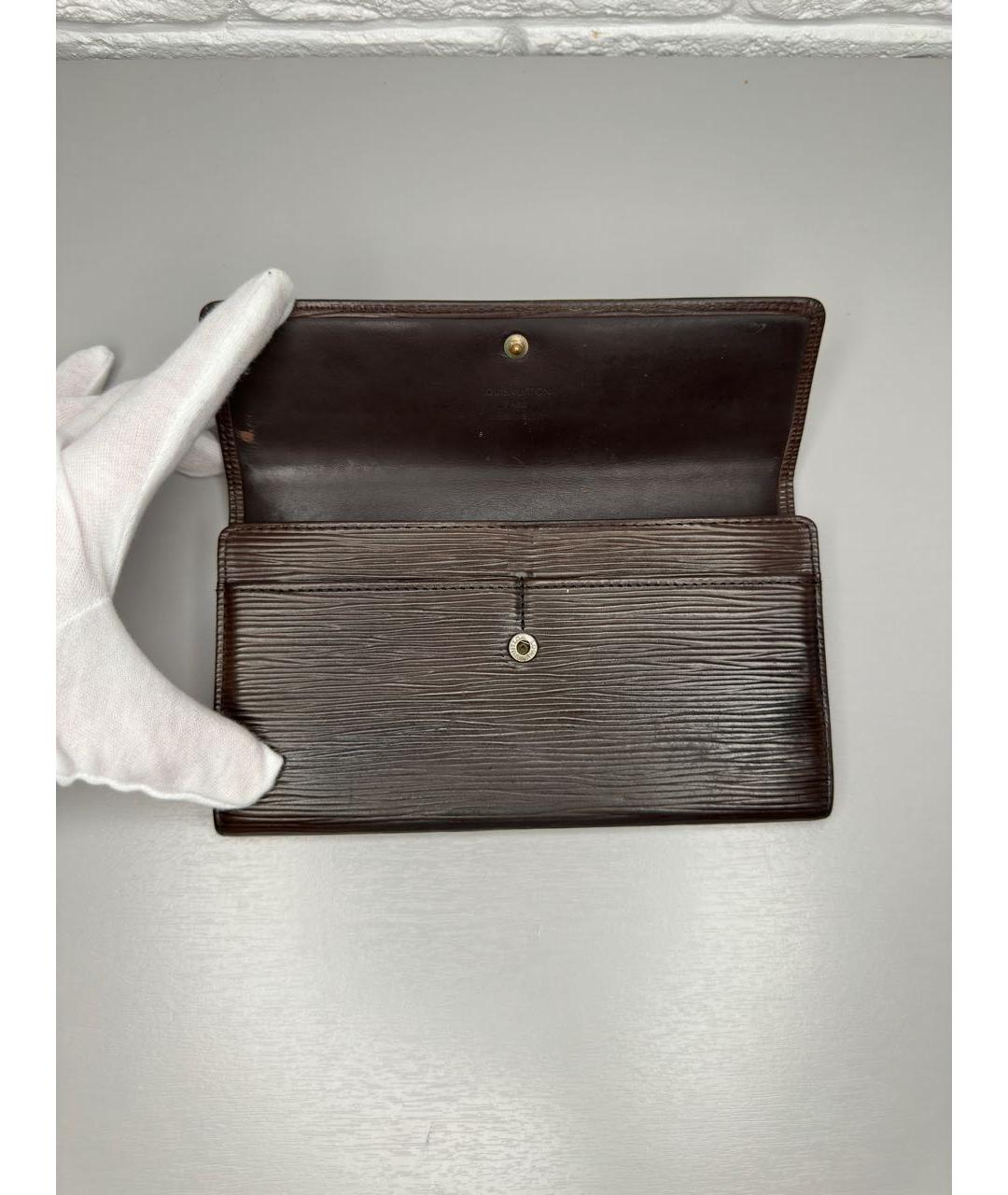 LOUIS VUITTON Коричневый кожаный кошелек, фото 4