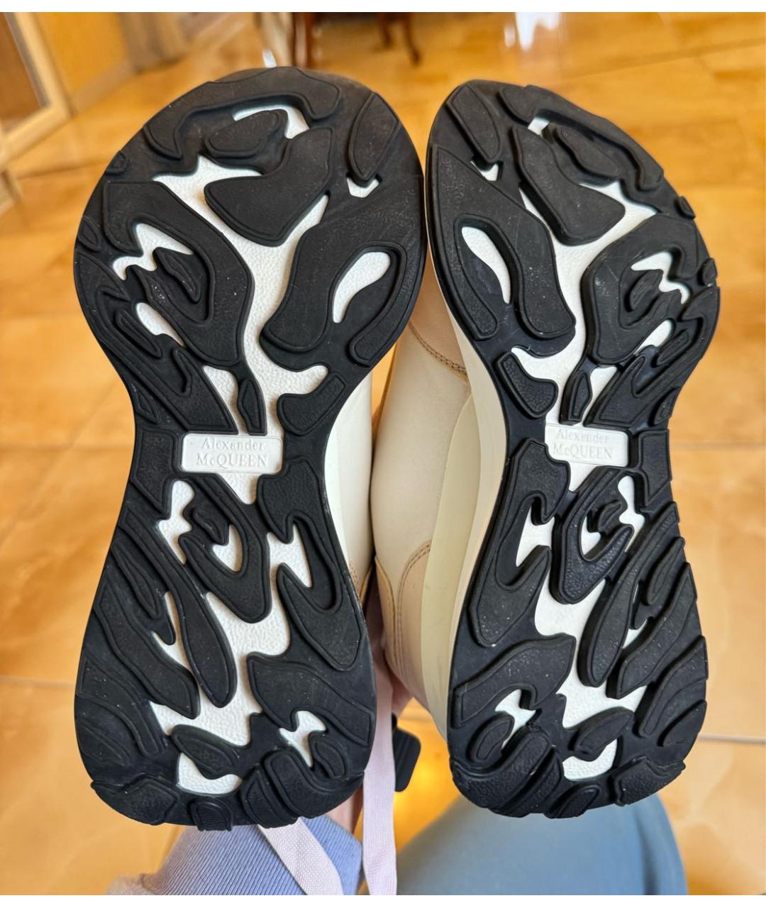 ALEXANDER MCQUEEN Бежевые кожаные кроссовки, фото 5